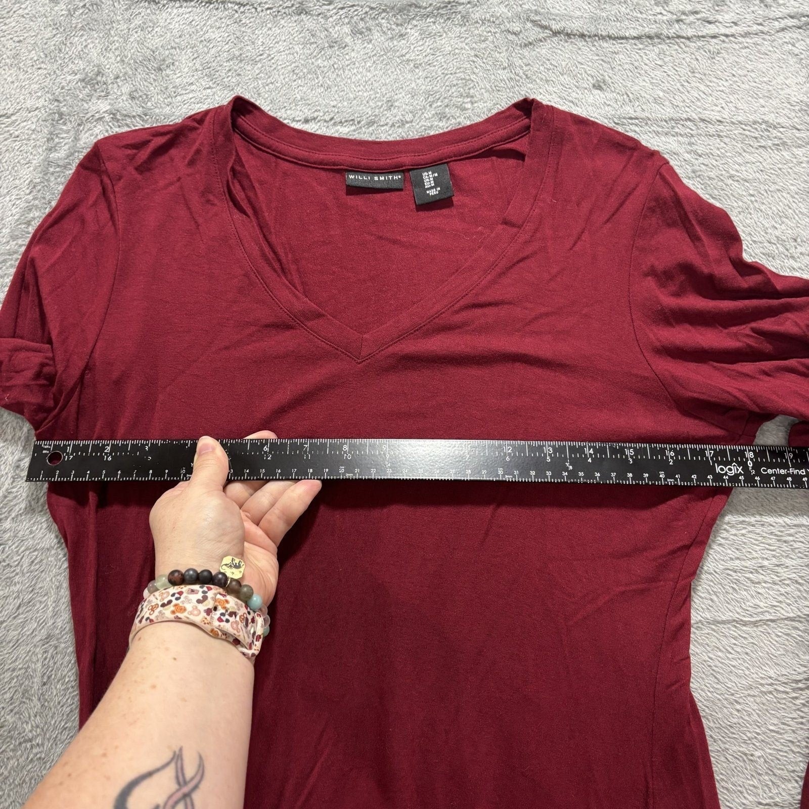 Willi Smith Womens M Maroon V-Neck Long Sleeve Tee Shirt Casual Minimalist