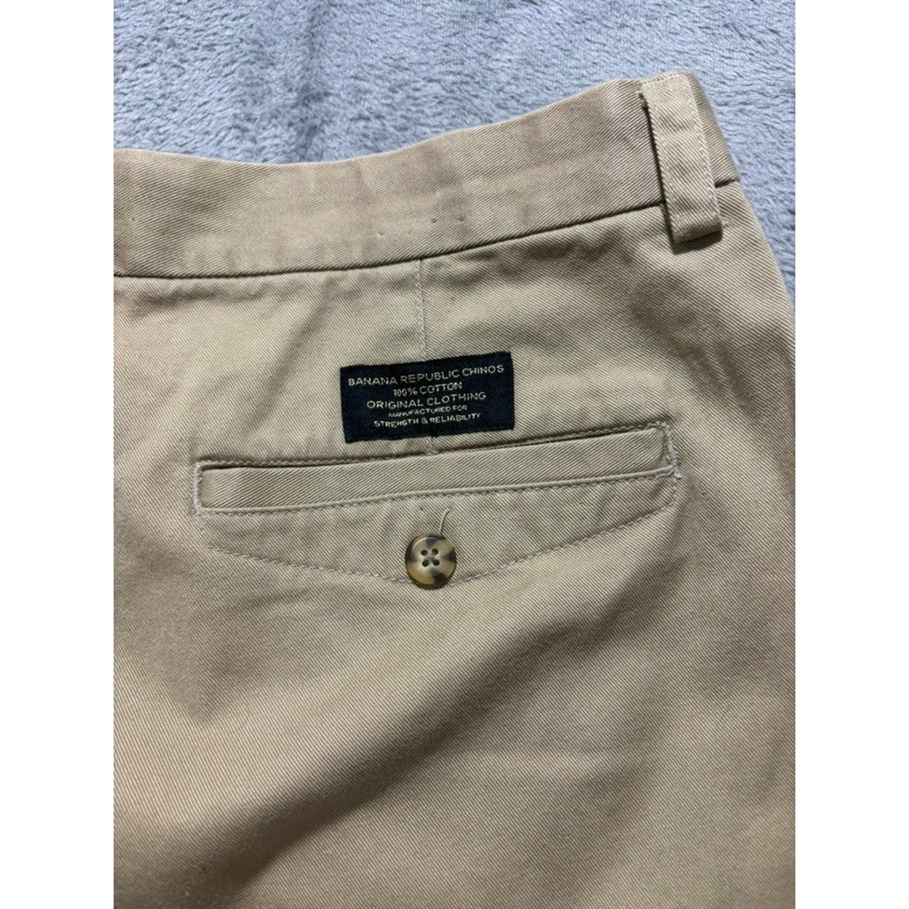 Banana Republic Chino Pants Mens 35x30 Khaki Pleated Straight Leg Cotton