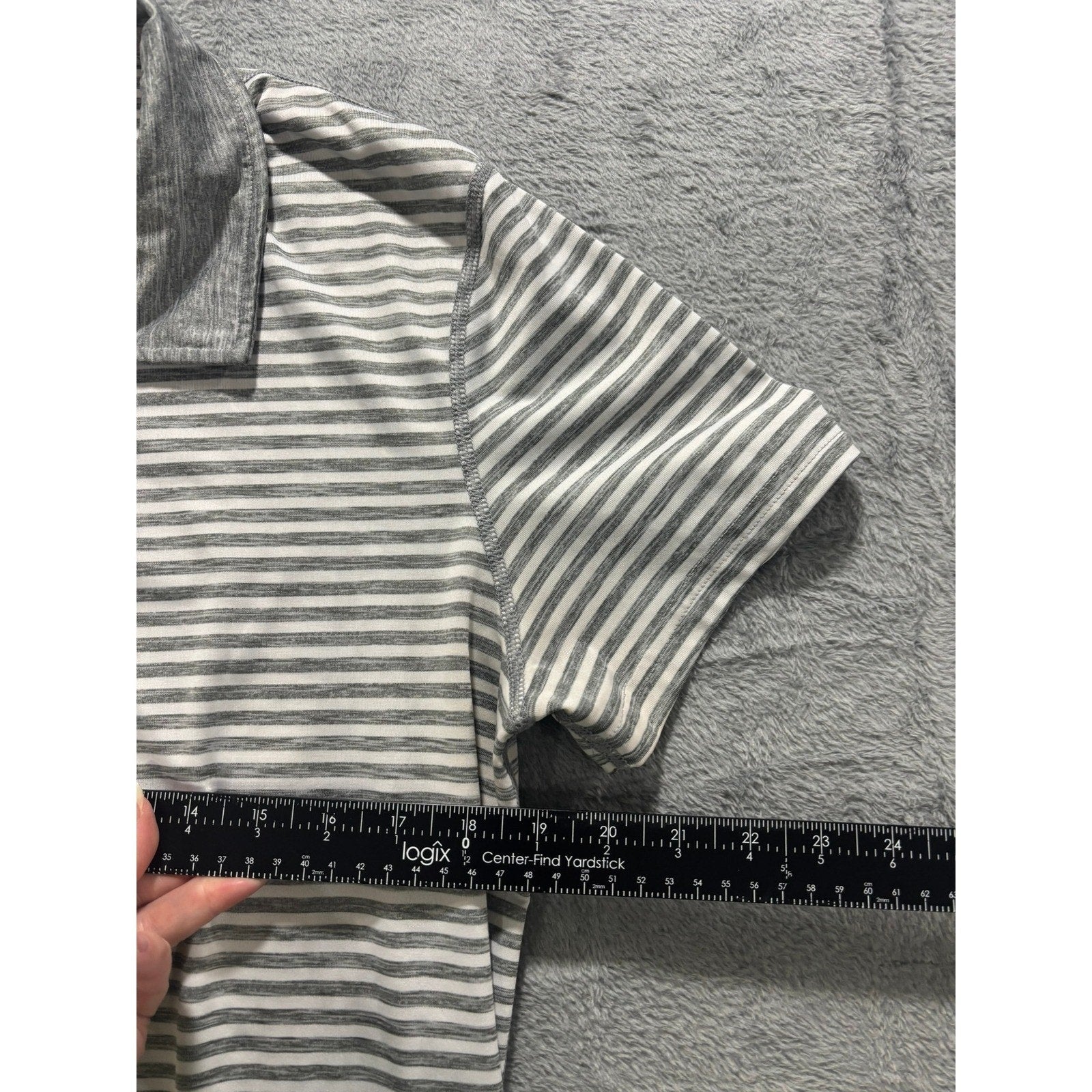 ZeroXposur Polo Shirt Women M Gray Striped Athletic Golf Stretch Lightweight