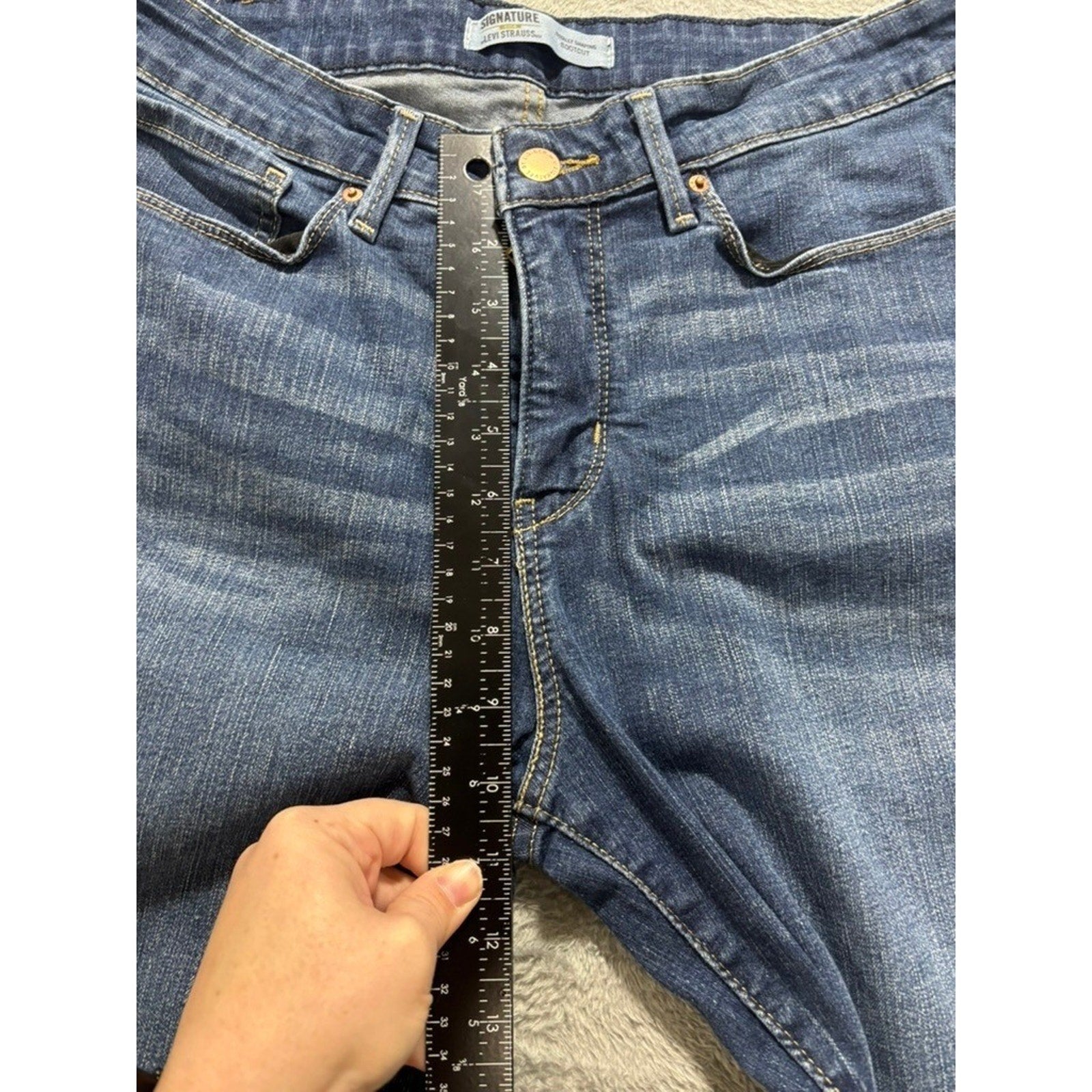 Levi Strauss Signature Jeans Womens 12S Bootcut Medium Wash Stretch Denim