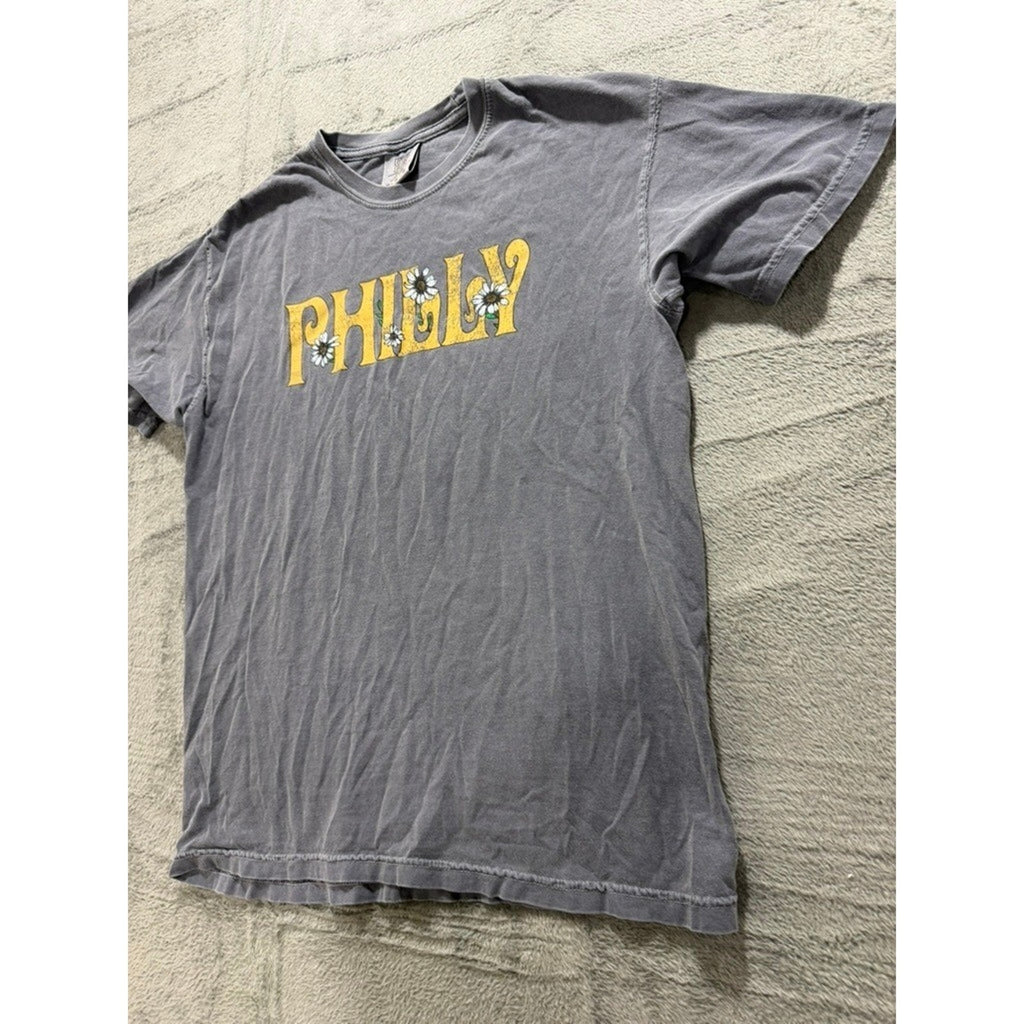 Comfort Colors Philly Daisy Graphic T-Shirt Gray Heavyweight Cotton Mens Medium