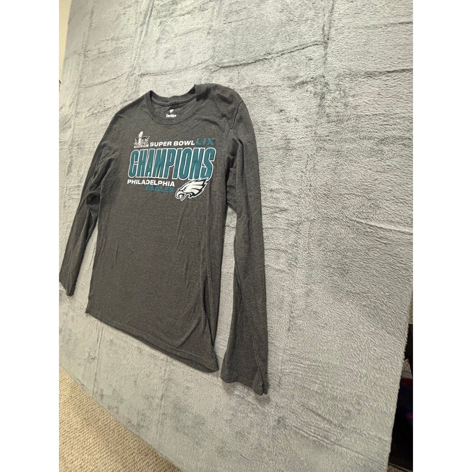 Fanatics M Gray Philadelphia Eagles Super Bowl LIX Champions Womens Shirt Casual