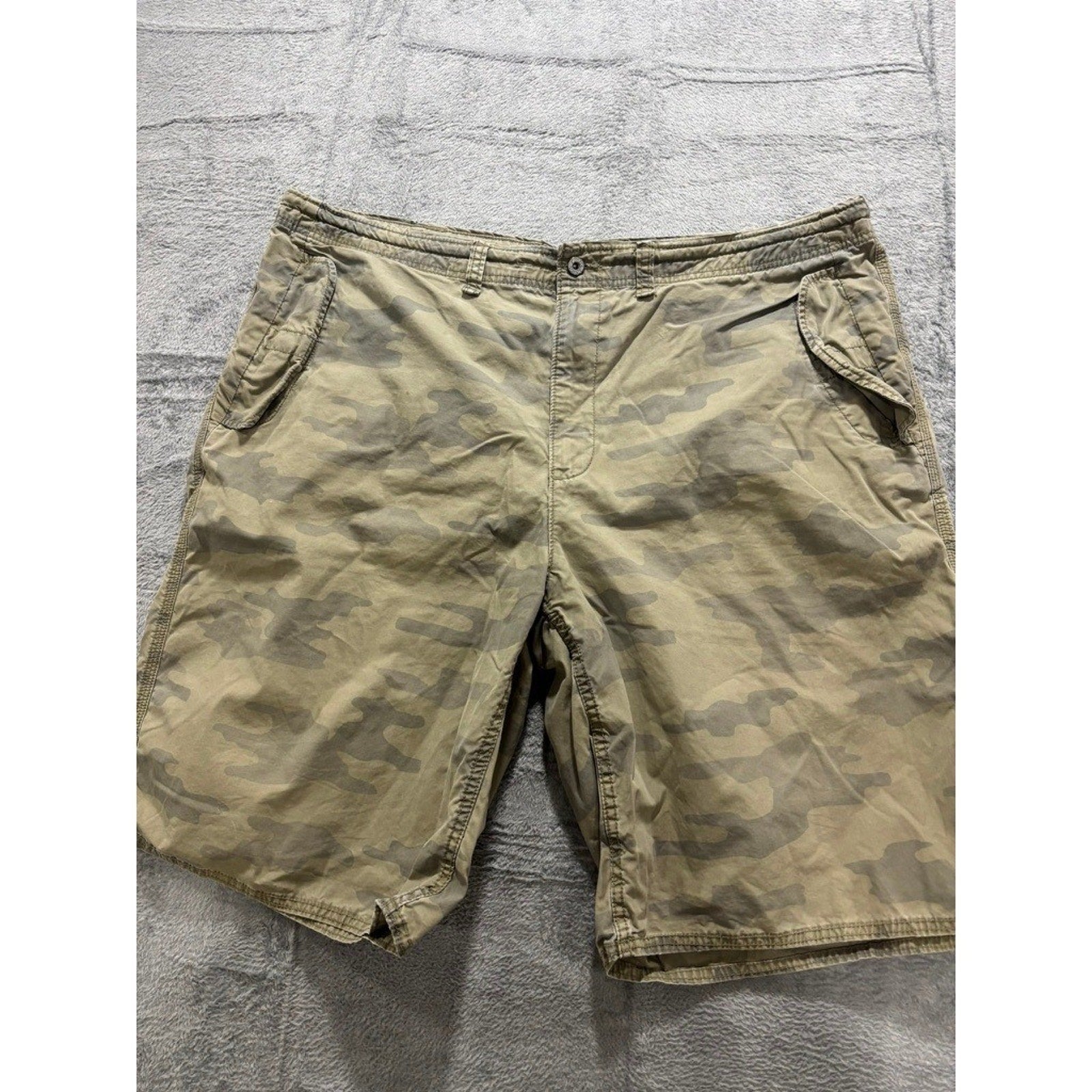 Old Navy Cargo Shorts Mens Size 44 Camo Military Utility Casual Streetwear