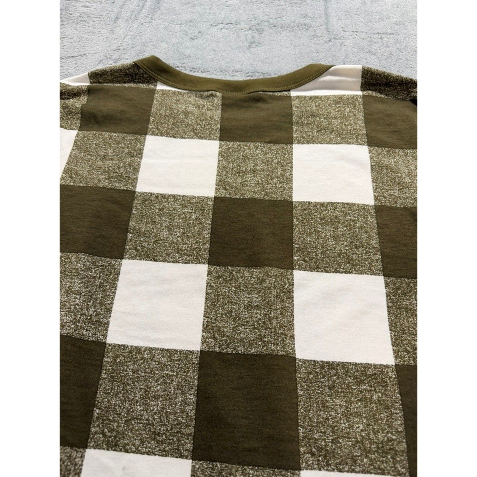 LuLaRoe XL Womens FALLelujah Graphic Tee Olive Green Buffalo Plaid Cozy Fall