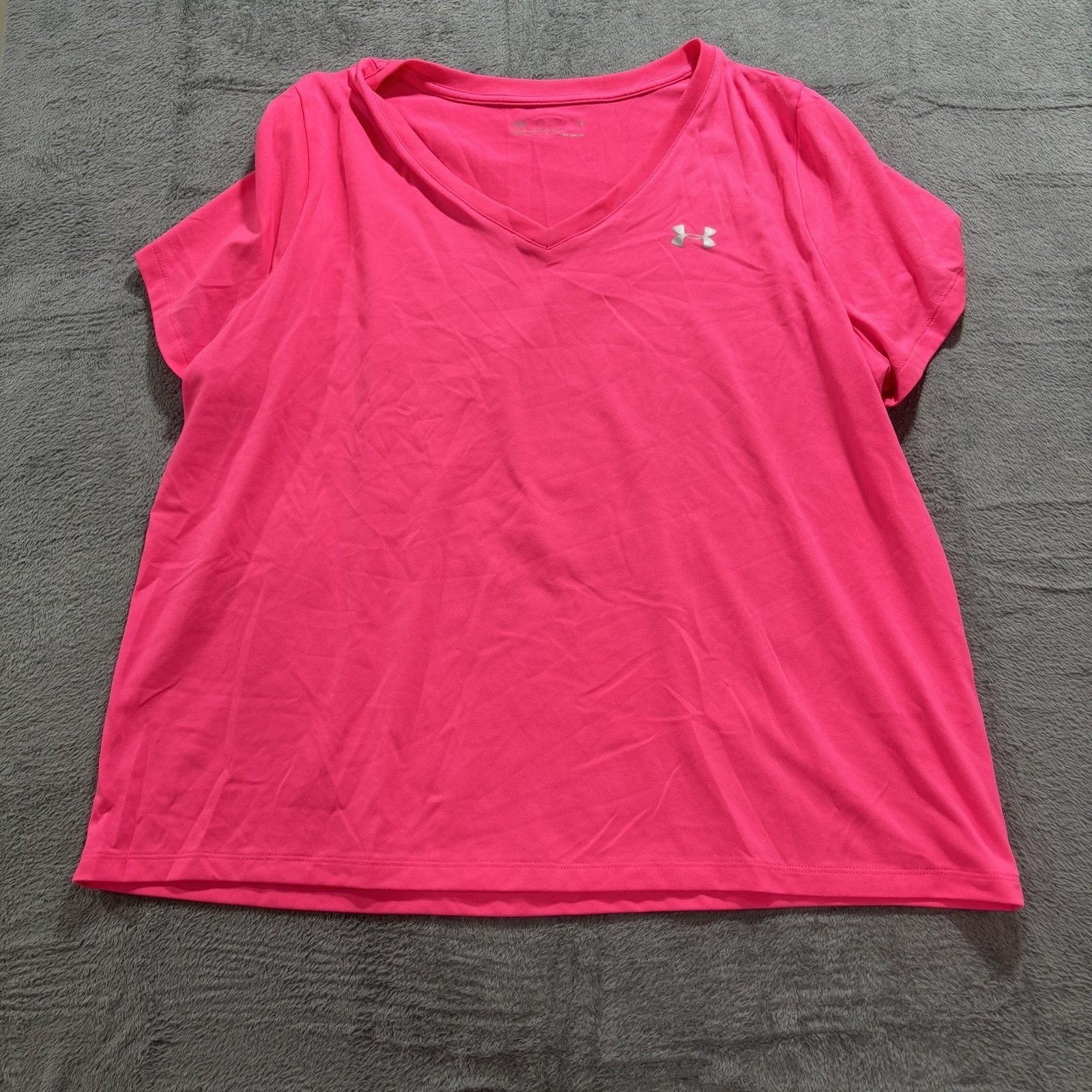 Under Armour Womens 1X Pink Gray V-Neck T-Shirt Lot 2 HeatGear Athleisure Gym