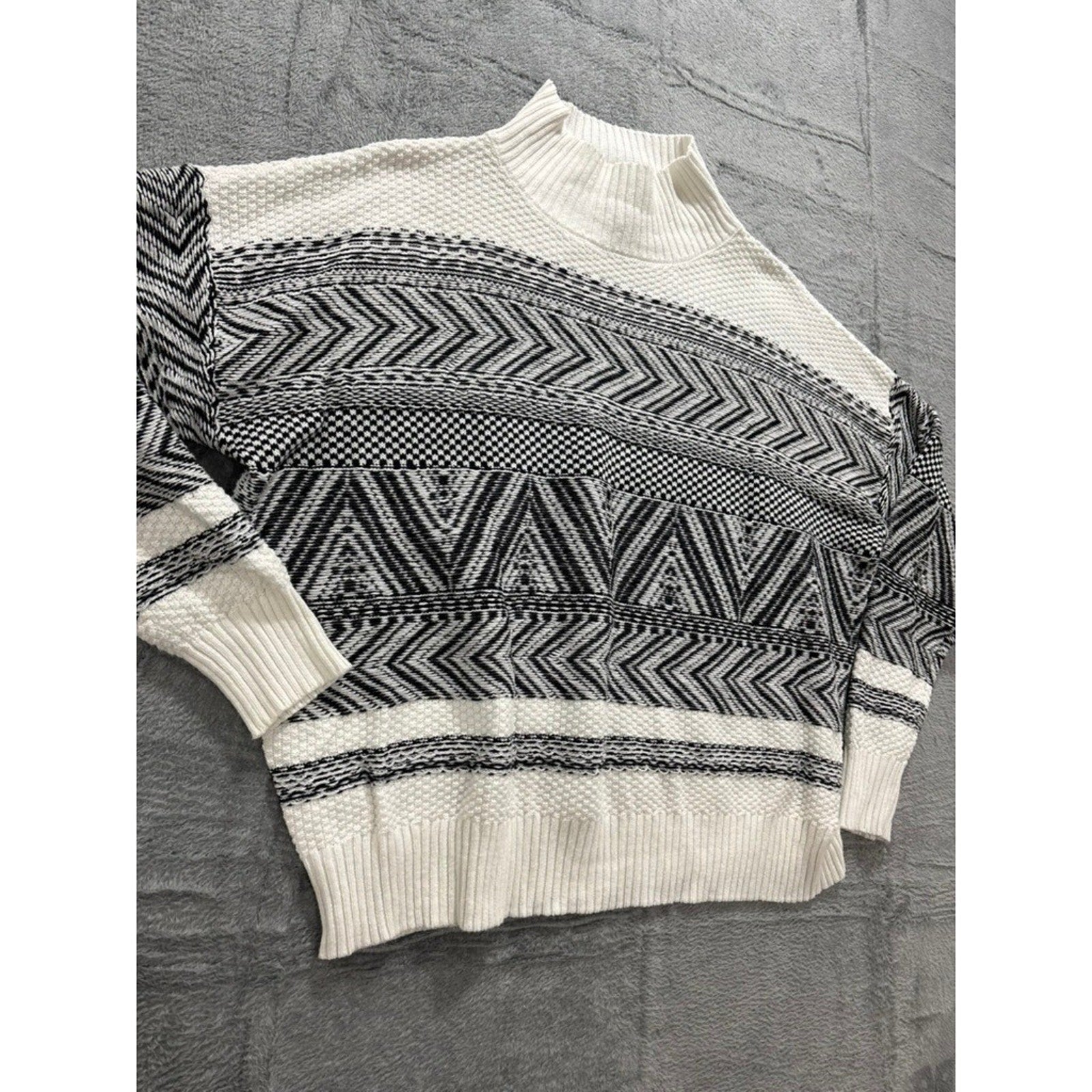 Charter Club Sweater Womens XL Black White Geometric Mock Neck Cozy Knit