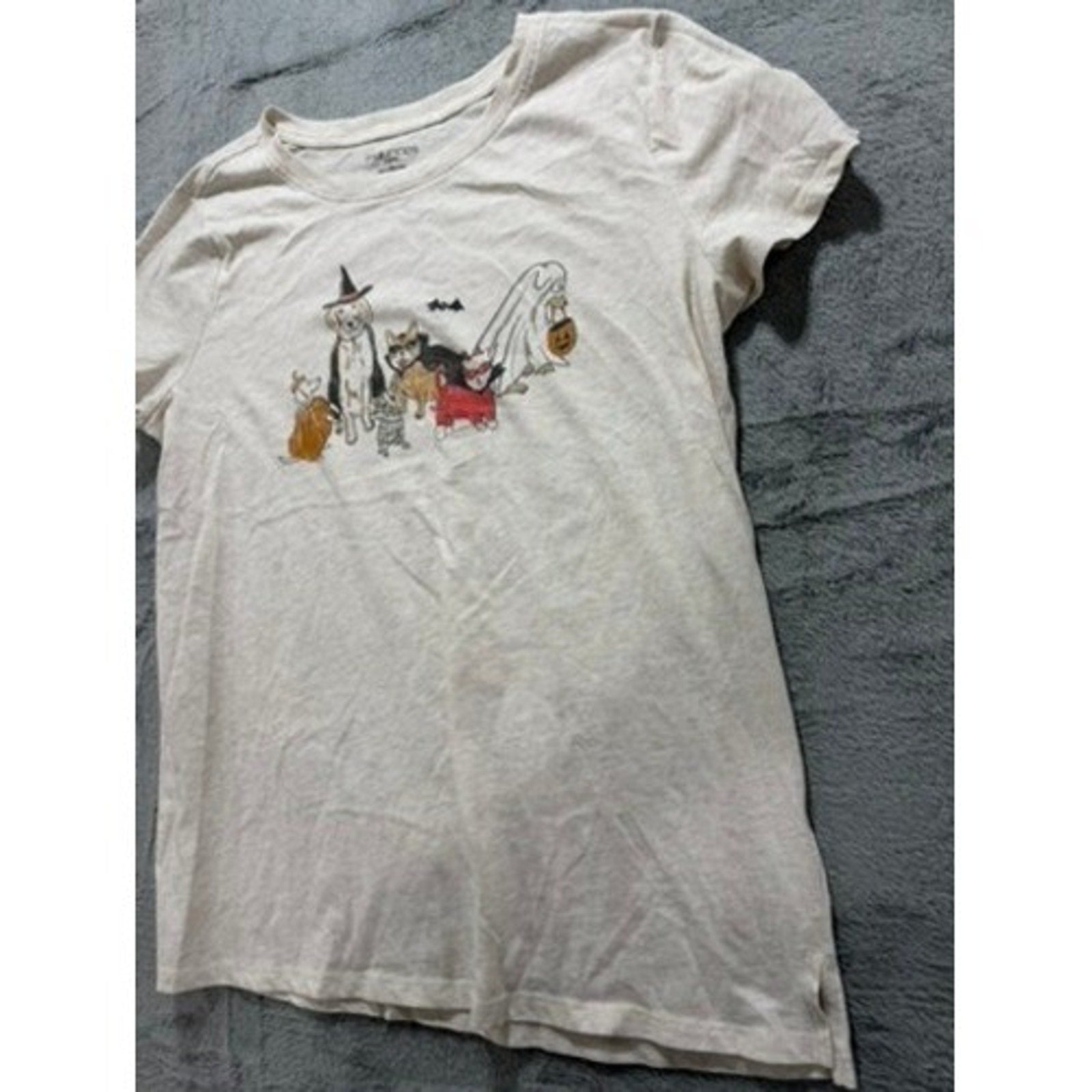 Maurices Womens Halloween Pets Graphic Tee Oatmeal Heather Large Spooky Cats