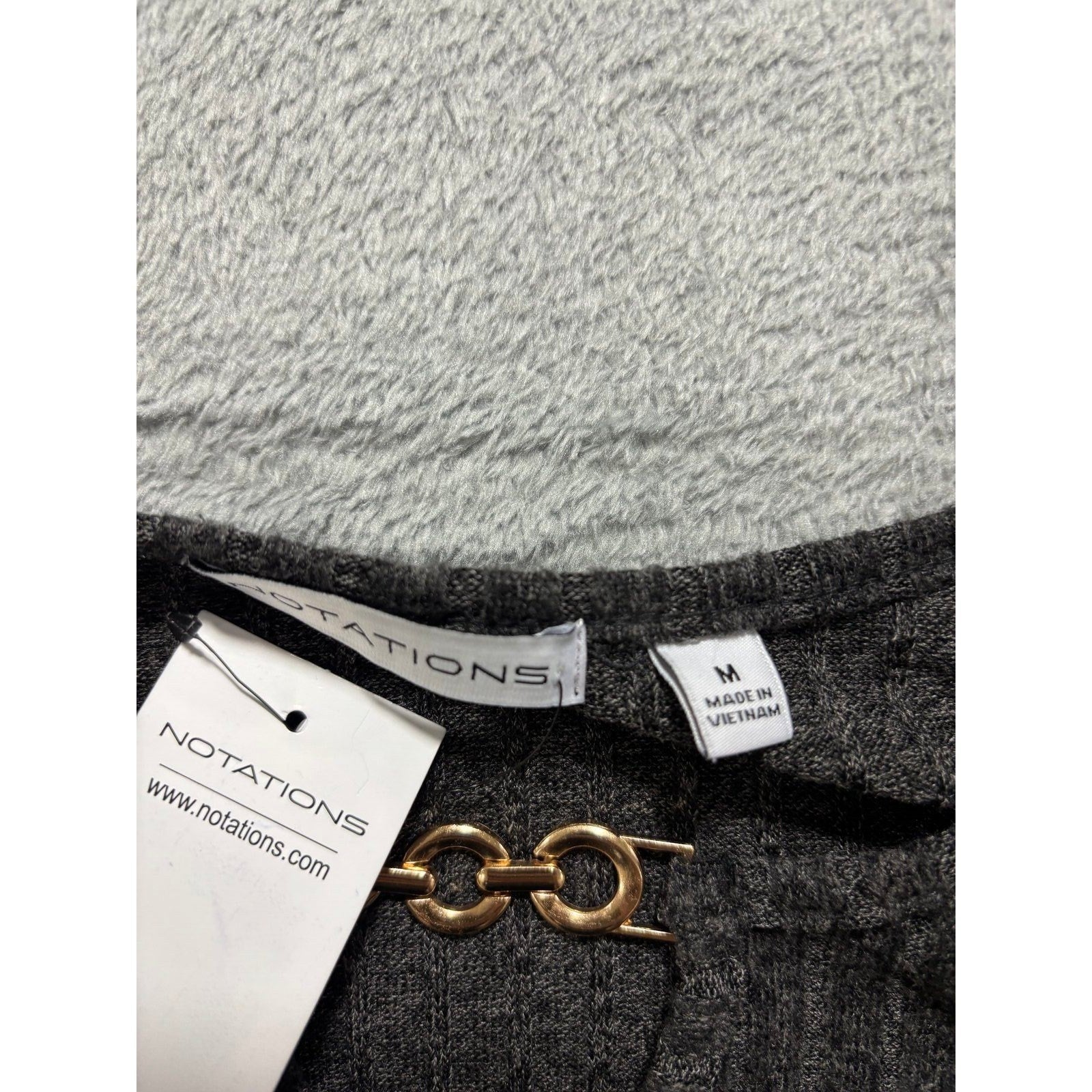 Notations Womens M Charcoal Gray Ribbed Long Sleeve Top Gold Chain Casual Preppy