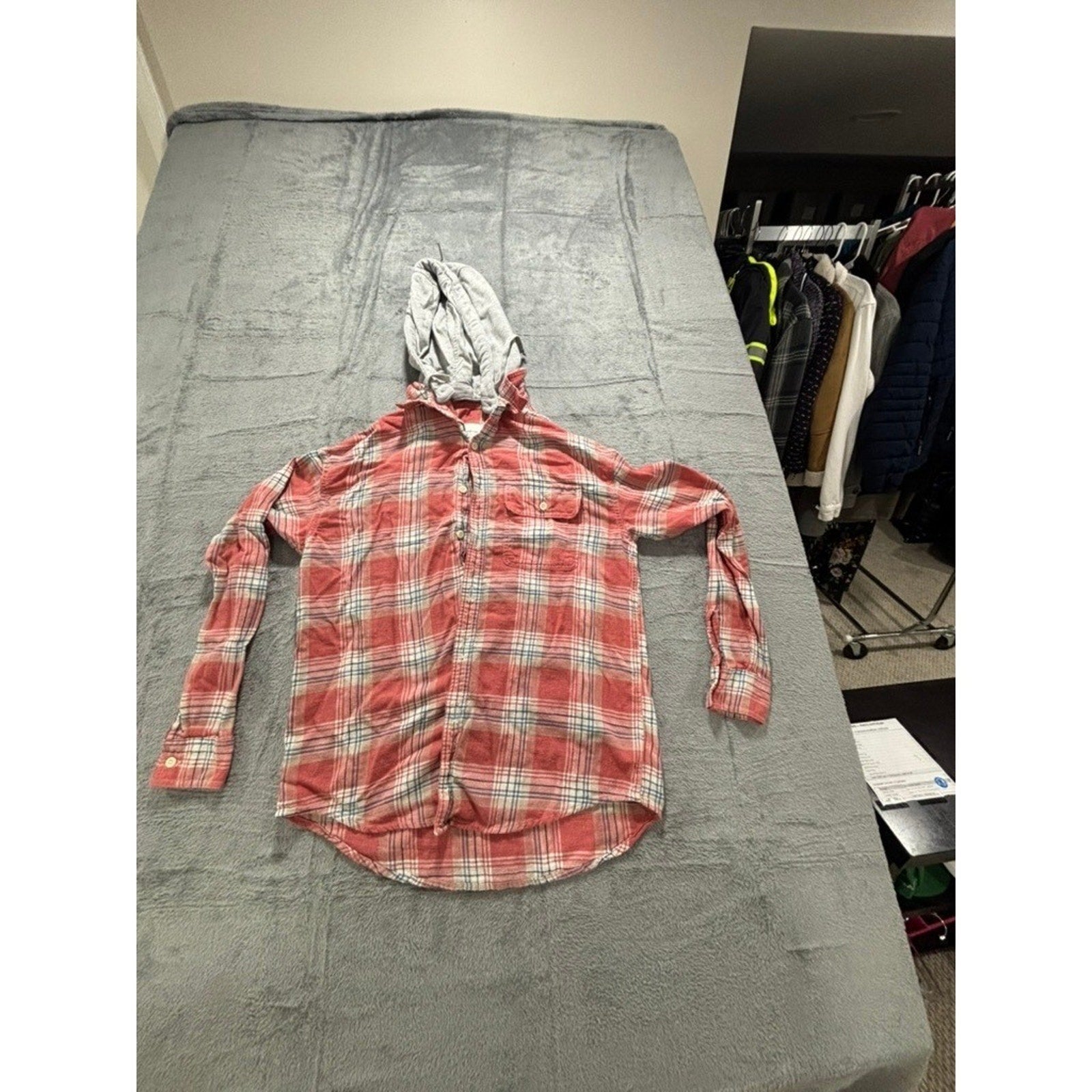 American Eagle Womens M Red Plaid Hooded Flannel Shirt Casual Vintage Cozy