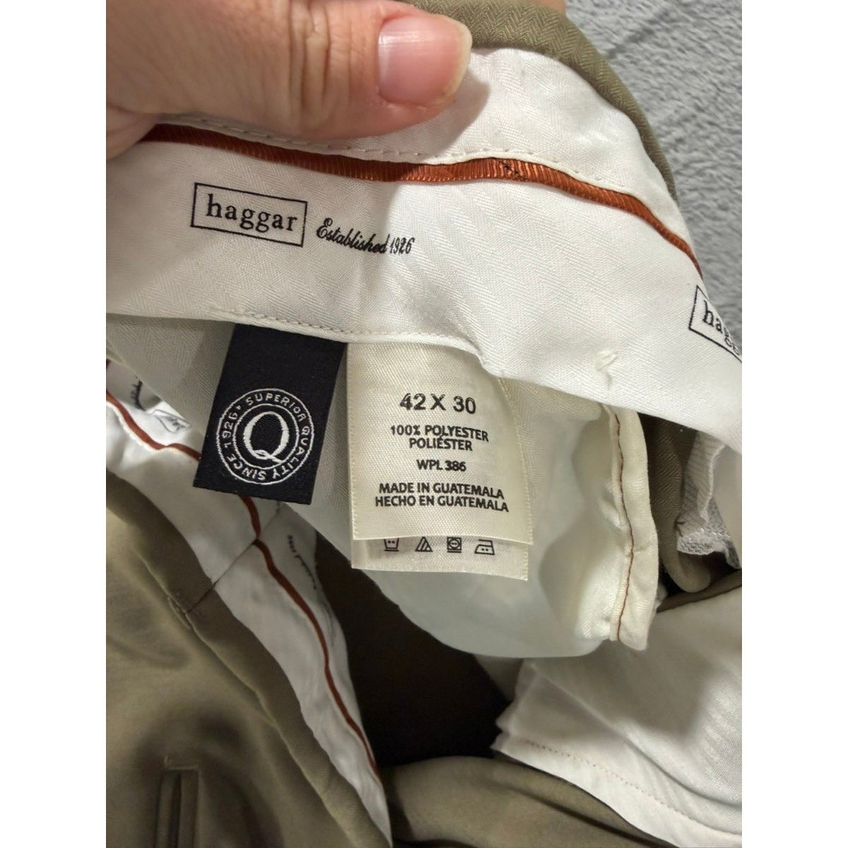 Haggar Dress Pants Mens 42x30 Khaki Classic Fit Flat Front Office Casual