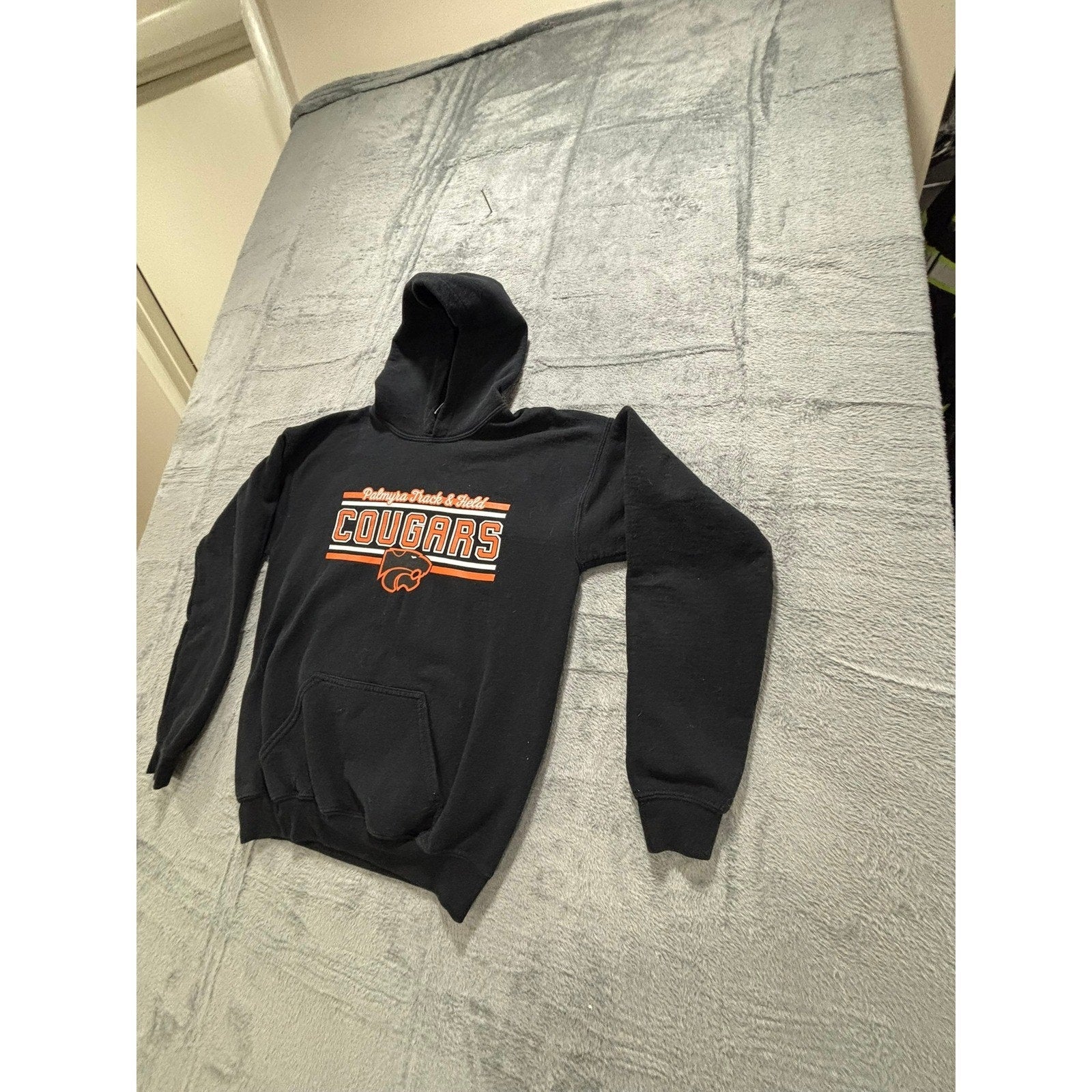Gildan XL Black Palmyra Track & Field Cougars Hoodie Womens Casual Athleisure