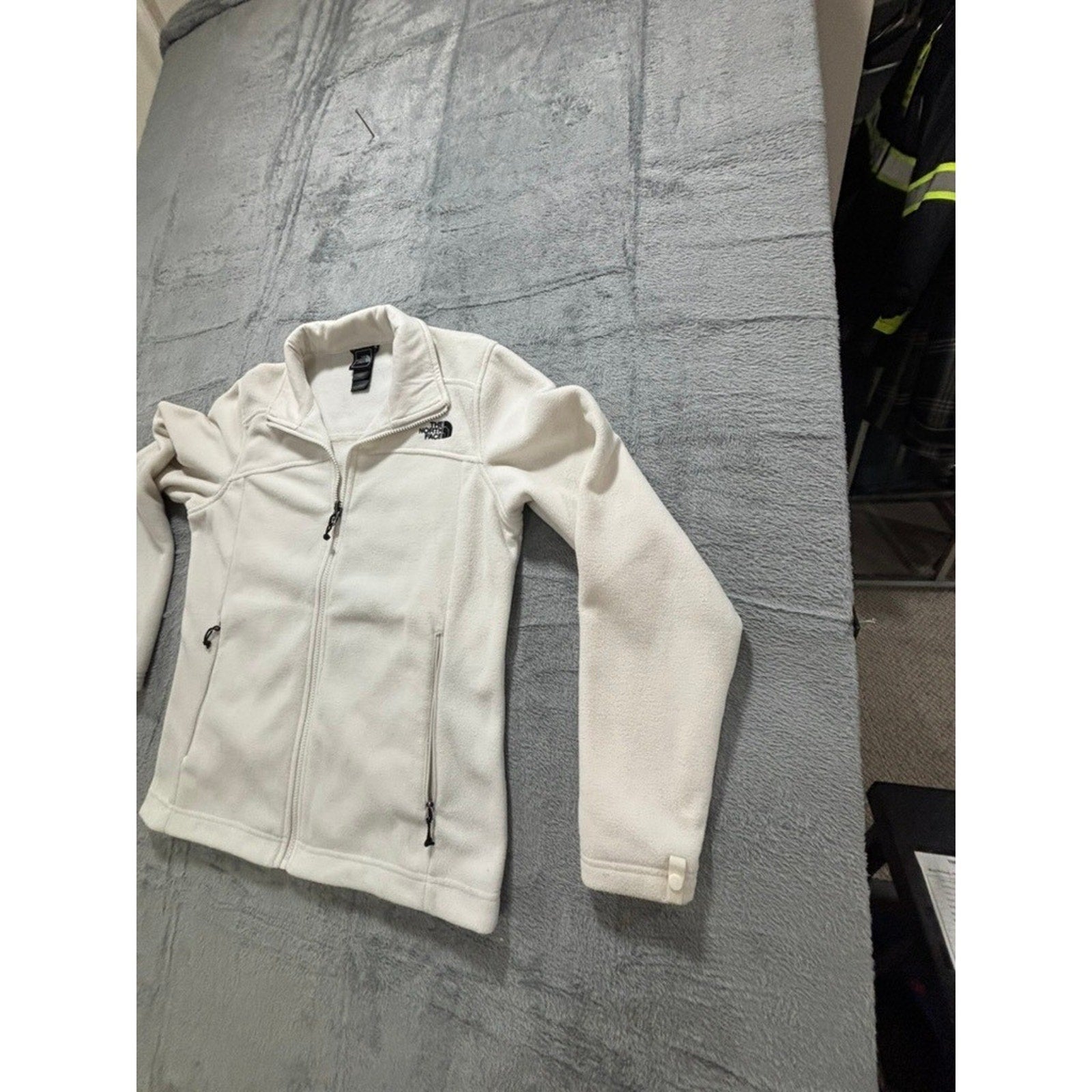 The North Face Womens L Cream Fleece Full Zip Jacket Casual Cozy Athleisure
