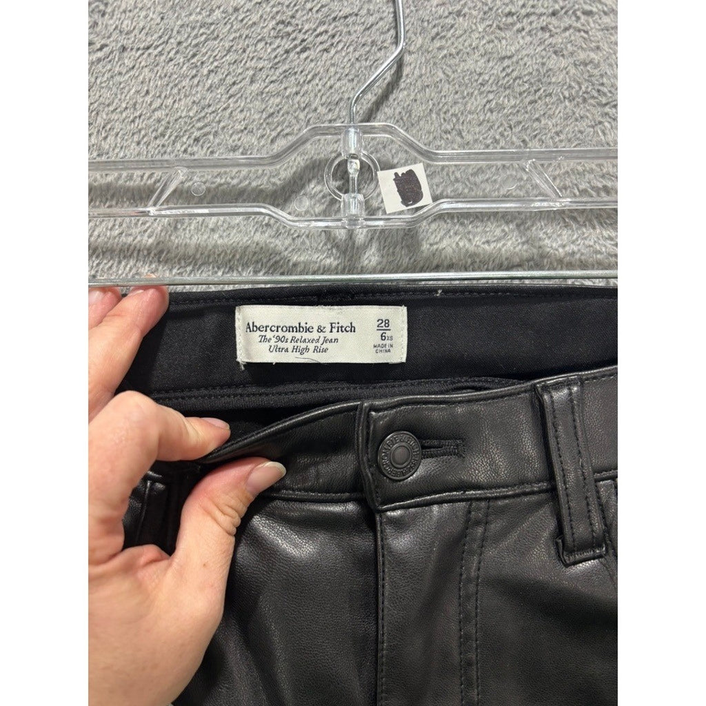 Abercrombie & Fitch The 90s Relaxed Jean Ultra High Rise Vegan Leather Black 28