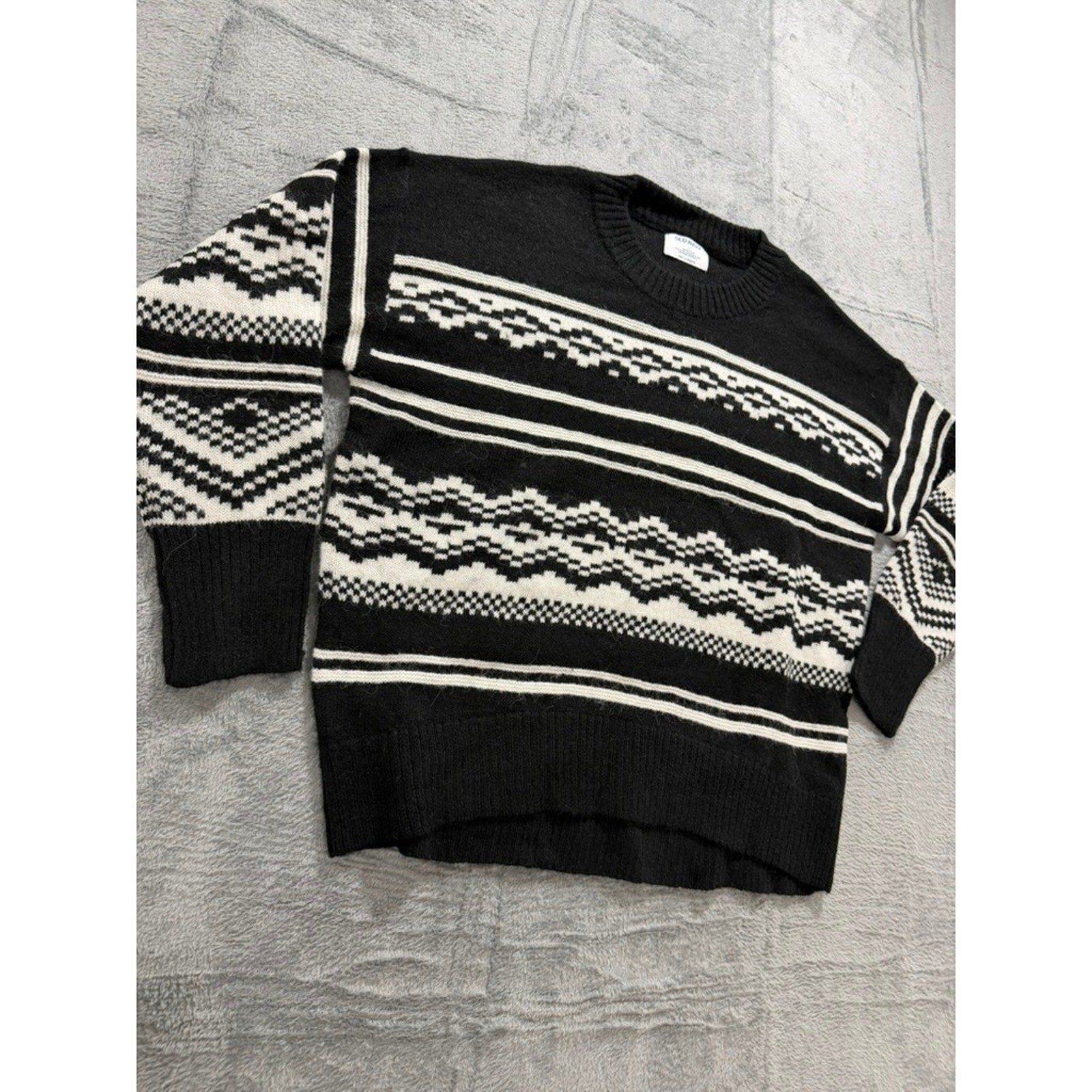 Old Navy Womens Black White Fair Isle Go-Recycled Crewneck Sweater Large Nordic