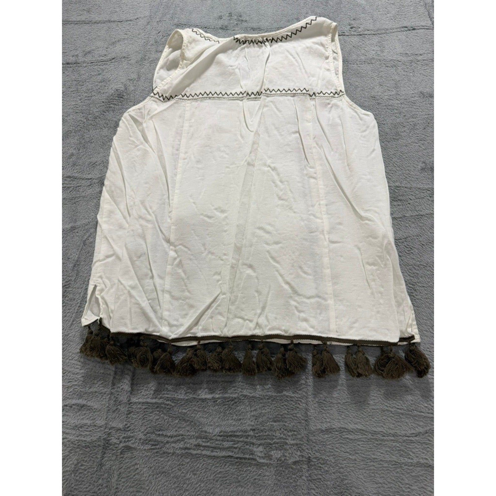 LOFT Outlet Women White Embroidered Tassel Boho Sleeveless Top Olive Green L