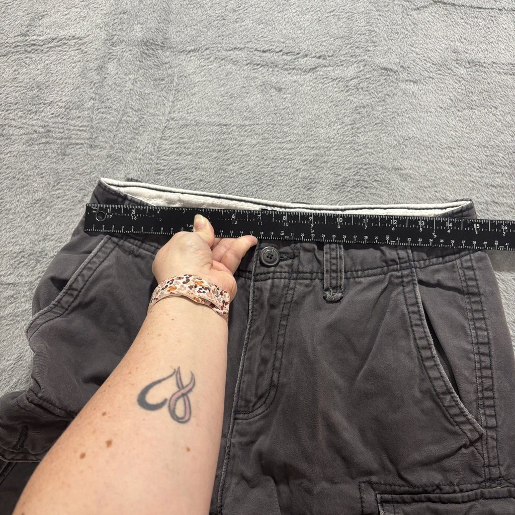 American Eagle Mens 26 Gray Cargo Shorts Faded Casual Utility Summer