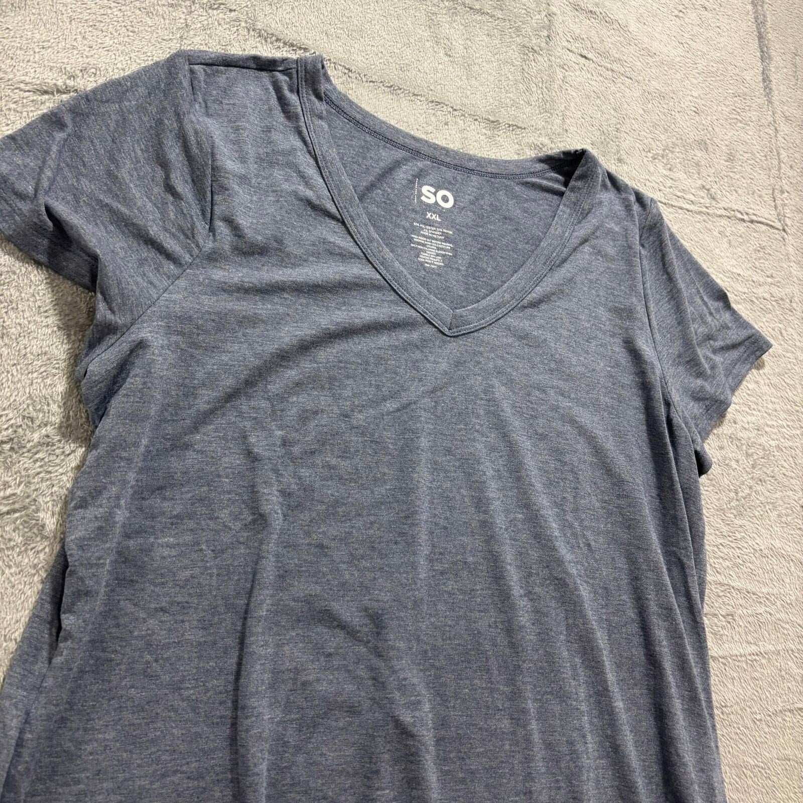 SO Womens XXL Blue V-Neck T-Shirt Casual Athleisure Short Sleeve Tee