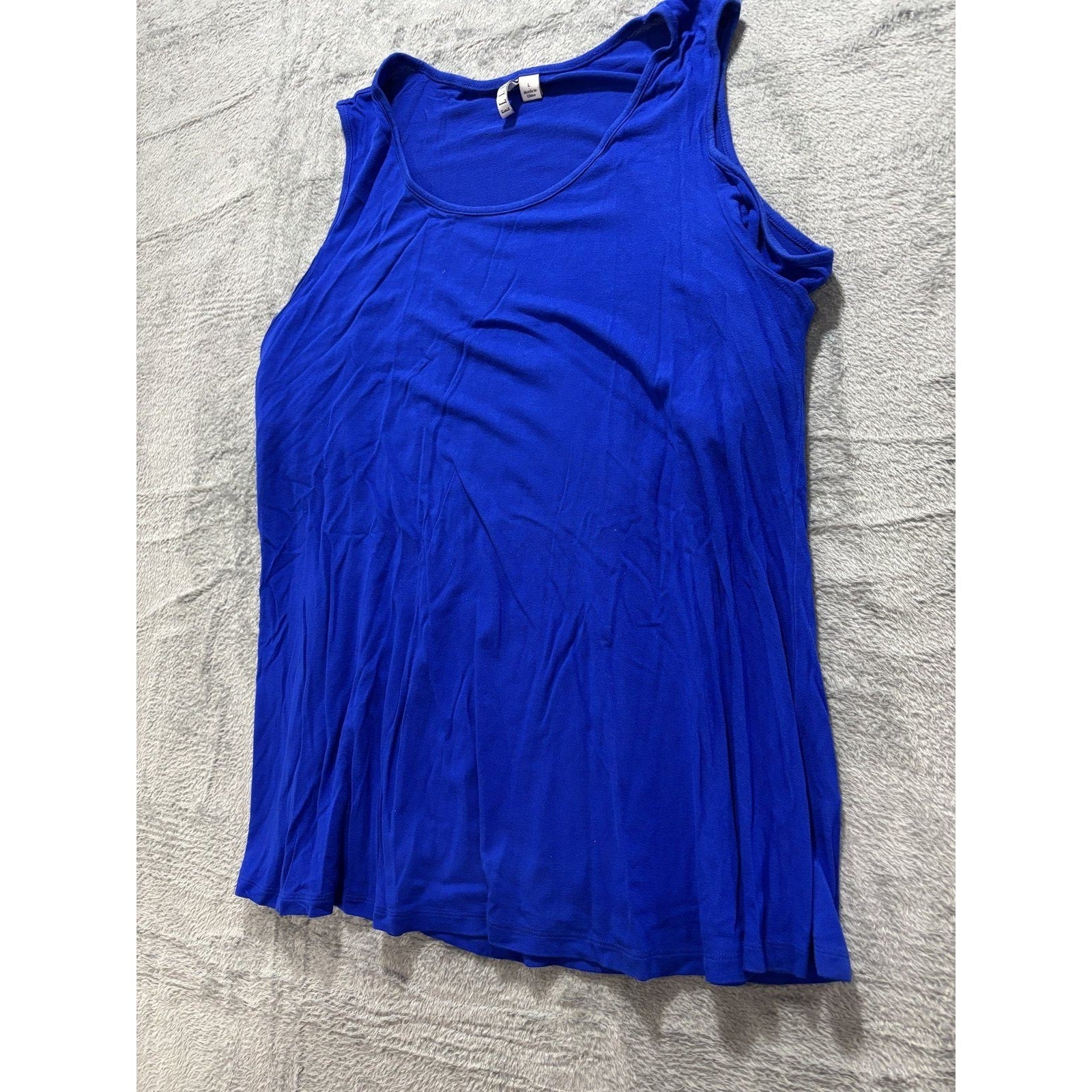 ELLE Womens L Blue Tank Top Sleeveless Casual Minimalist Athleisure Shirt