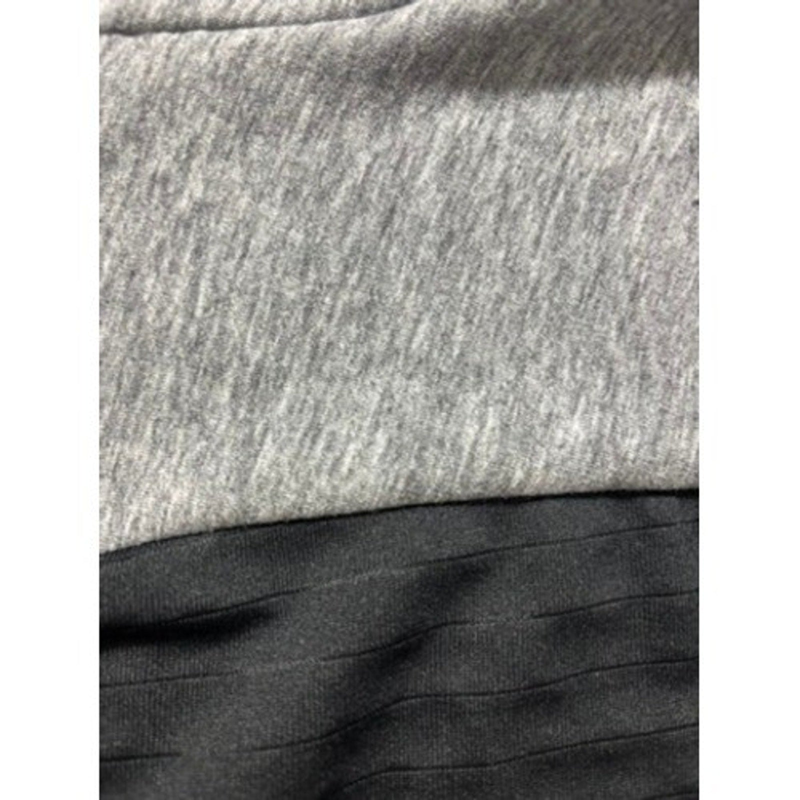 Nike S Gray Black Womens Running Division Therma-FIT Pullover Athleisure Casual