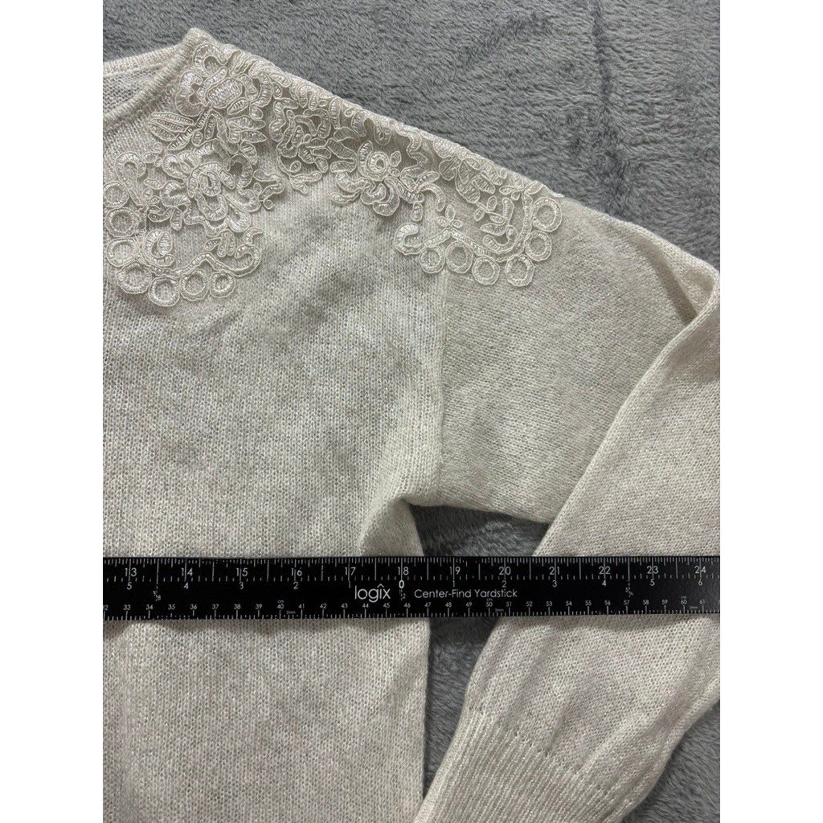 ELLE Sweater Womens Small Cream Lace Shoulder Knit Lightweight Classic