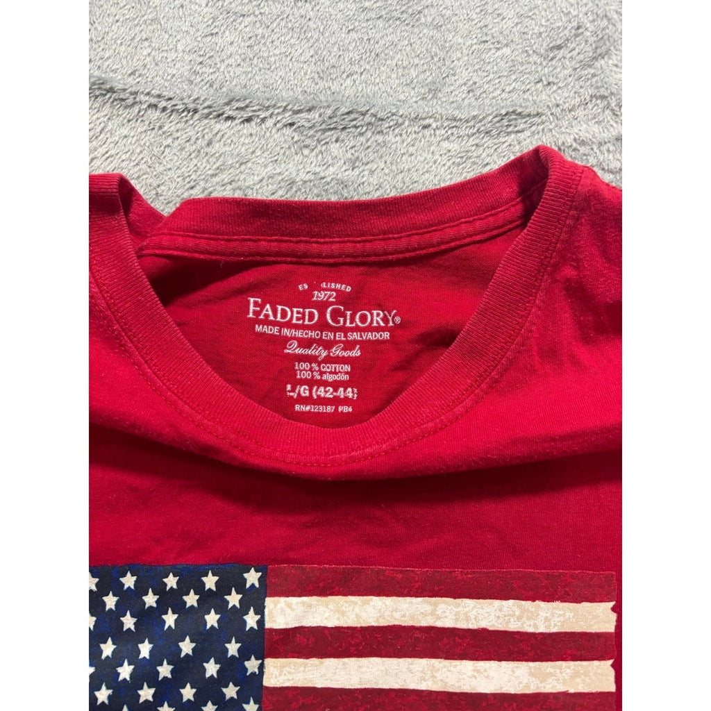 Faded Glory L Red American Flag Graphic T-Shirt Mens Vintage Casual Summer 2011