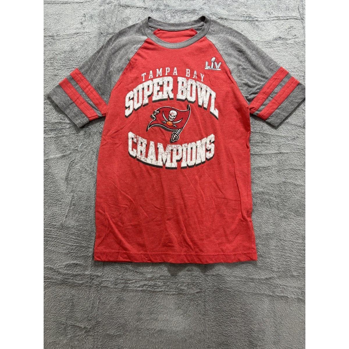 NFL Mens S Red Tampa Bay Buccaneers Super Bowl Champions T-Shirt Casual Vintage