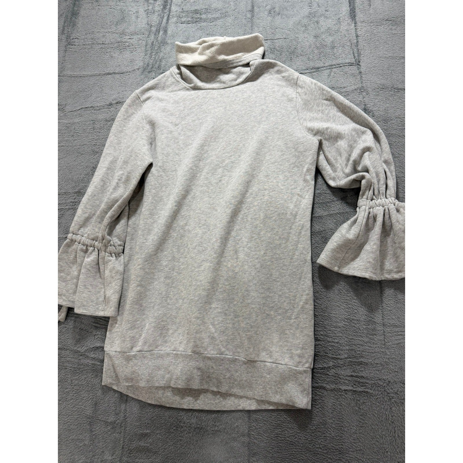 Express One Eleven Womens Small Petite Oatmeal Turtleneck Bell Sleeve Tunic Top