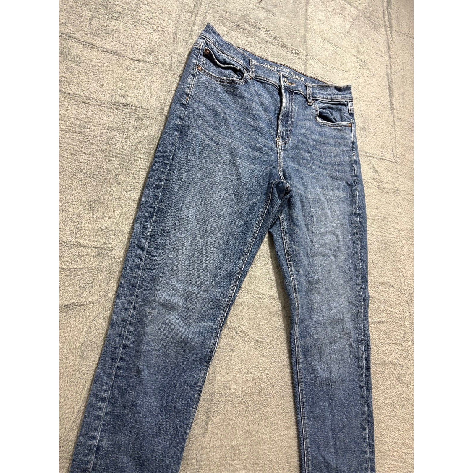 American Eagle Womens 12 Blue Jeans Straight Leg Denim Casual Classic