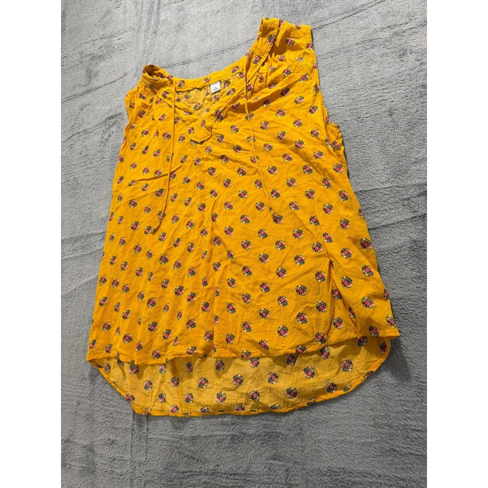 Old Navy Womens XL Mustard Yellow Floral Split Neck Tie Sleeveless Blouse Top