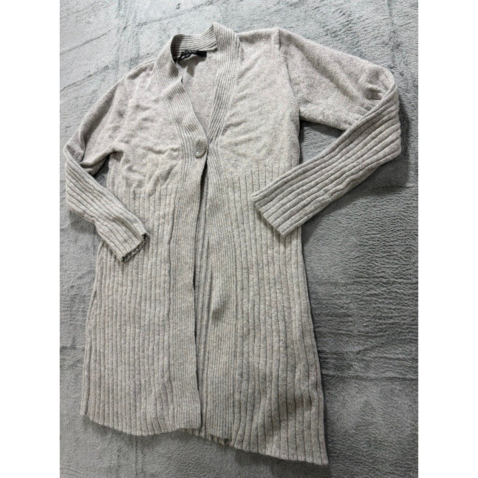 Coupé Collection Cardigan Sweater Womens M Gray Ribbed Longline Button Front