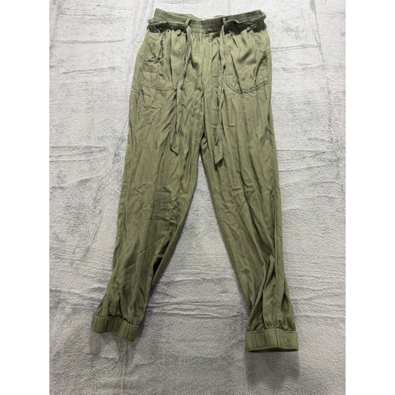 Hollister Womens Ultra High Rise Jogger Pants Olive Green Viscose Size M