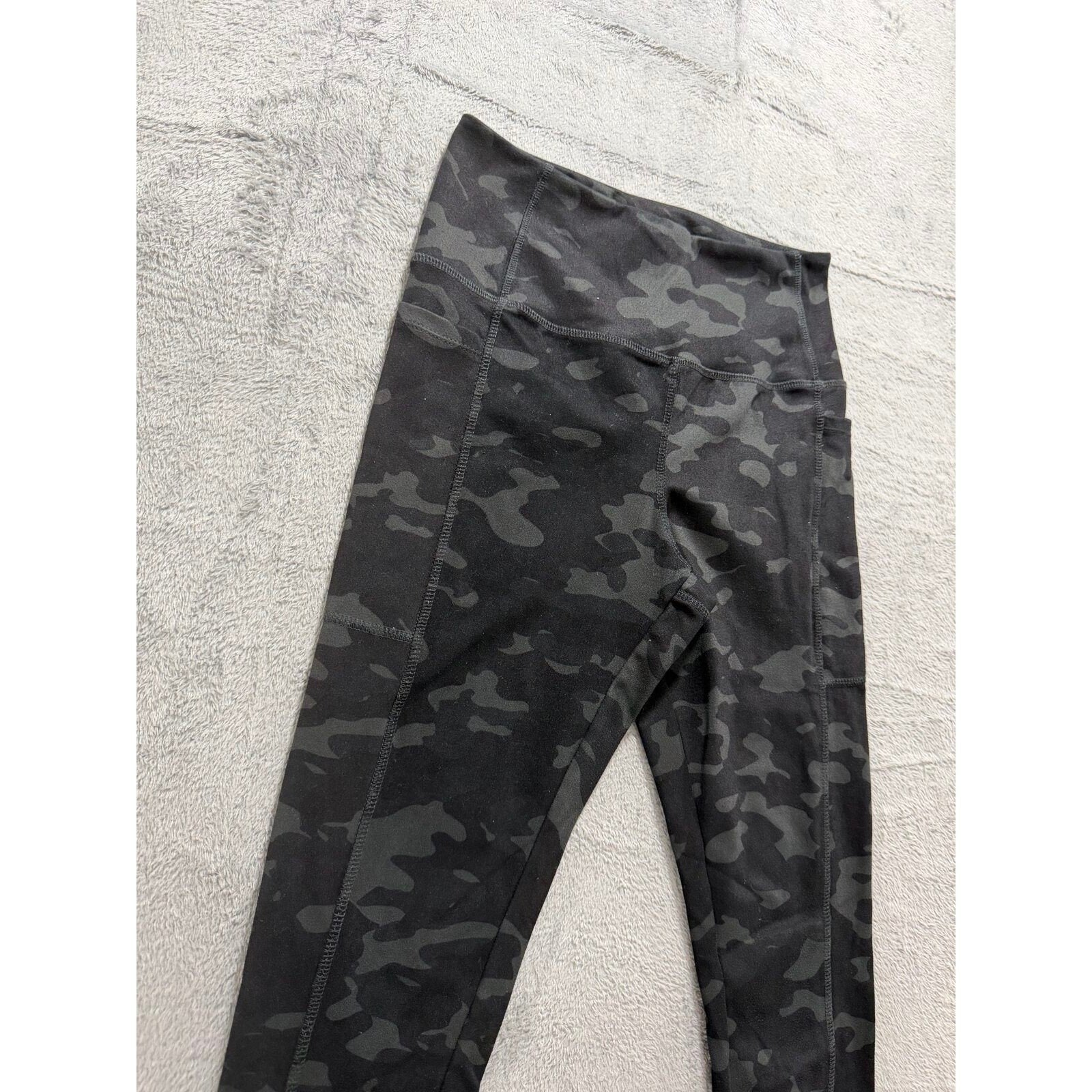 Danskin Womens S Black Camo High Rise Leggings Side Pockets Athleisure Casual