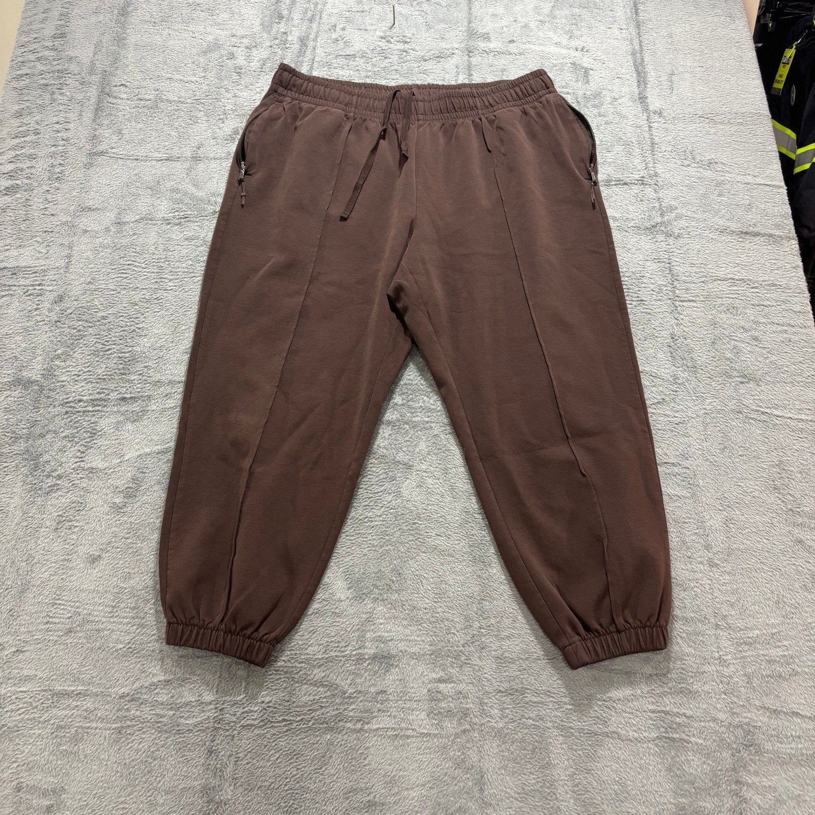 Womens XL Brown Jogger Sweatpants Relaxed Crop Drawstring Athleisure Lounge