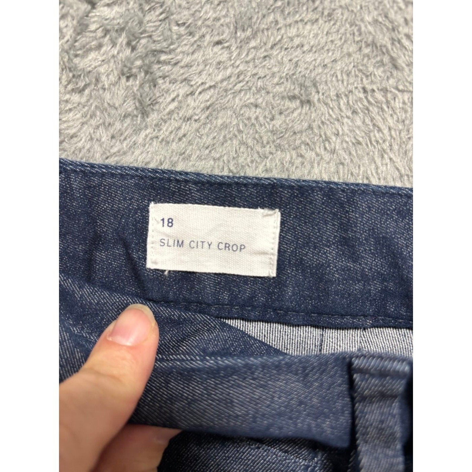 GAP 18 Blue Slim City Crop Pants Womens Casual Classic