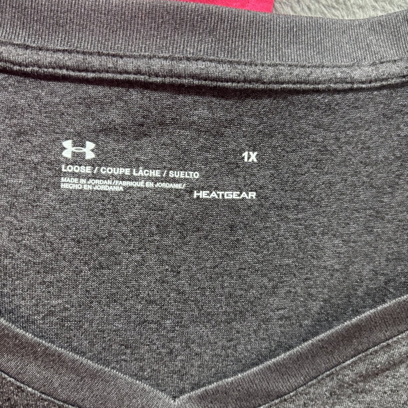 Under Armour Womens 1X Pink Gray V-Neck T-Shirt Lot 2 HeatGear Athleisure Gym