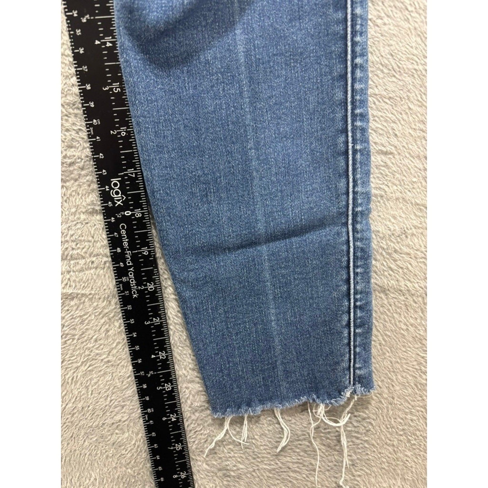Old Navy Rockstar Super Skinny Extra High Rise Womens 6 Jeans Medium Wash Raw
