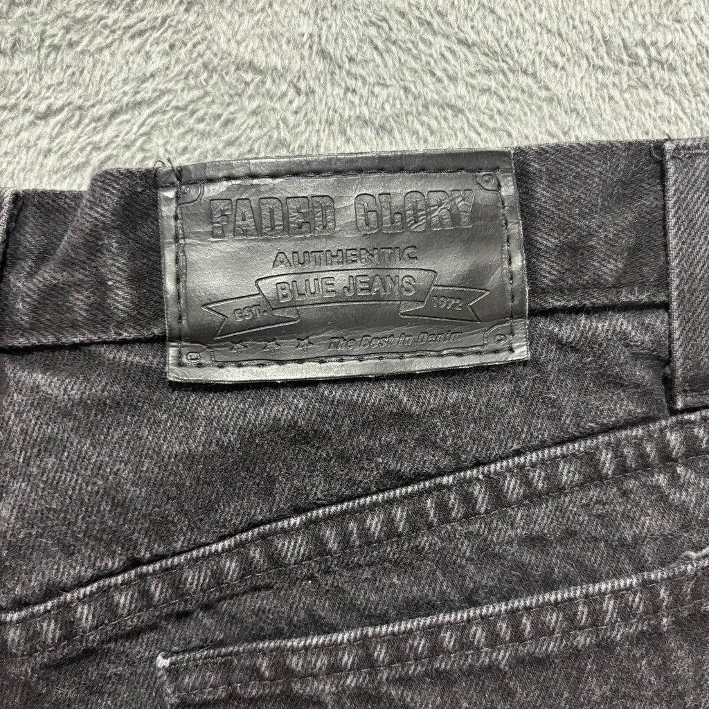 LL Bean Womens 16 PET Black Denim Bermuda Shorts Vintage Casual High Rise