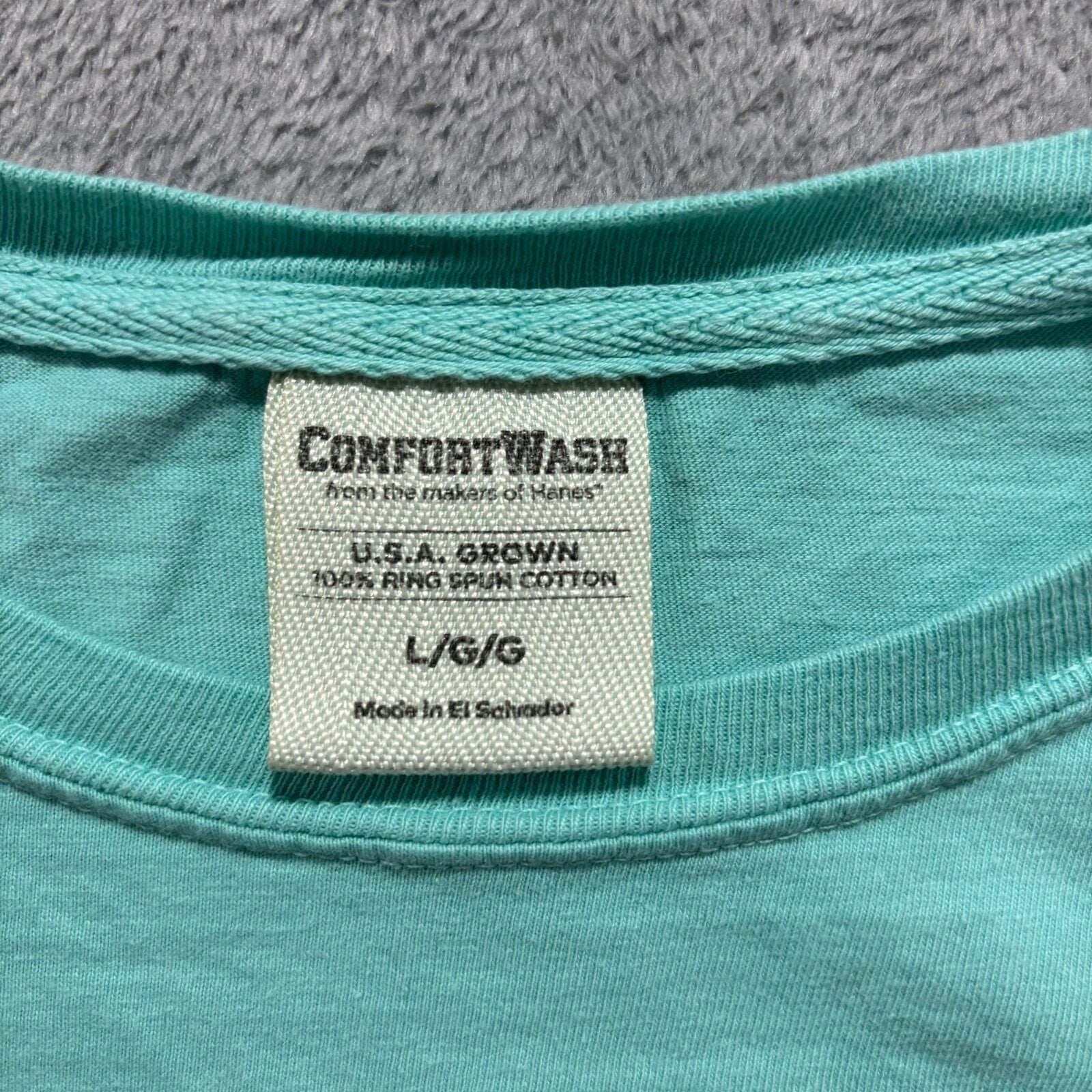 ComfortWash Womens L Aqua Chincoteague VA Graphic T-Shirt Coastal Casual Vintage