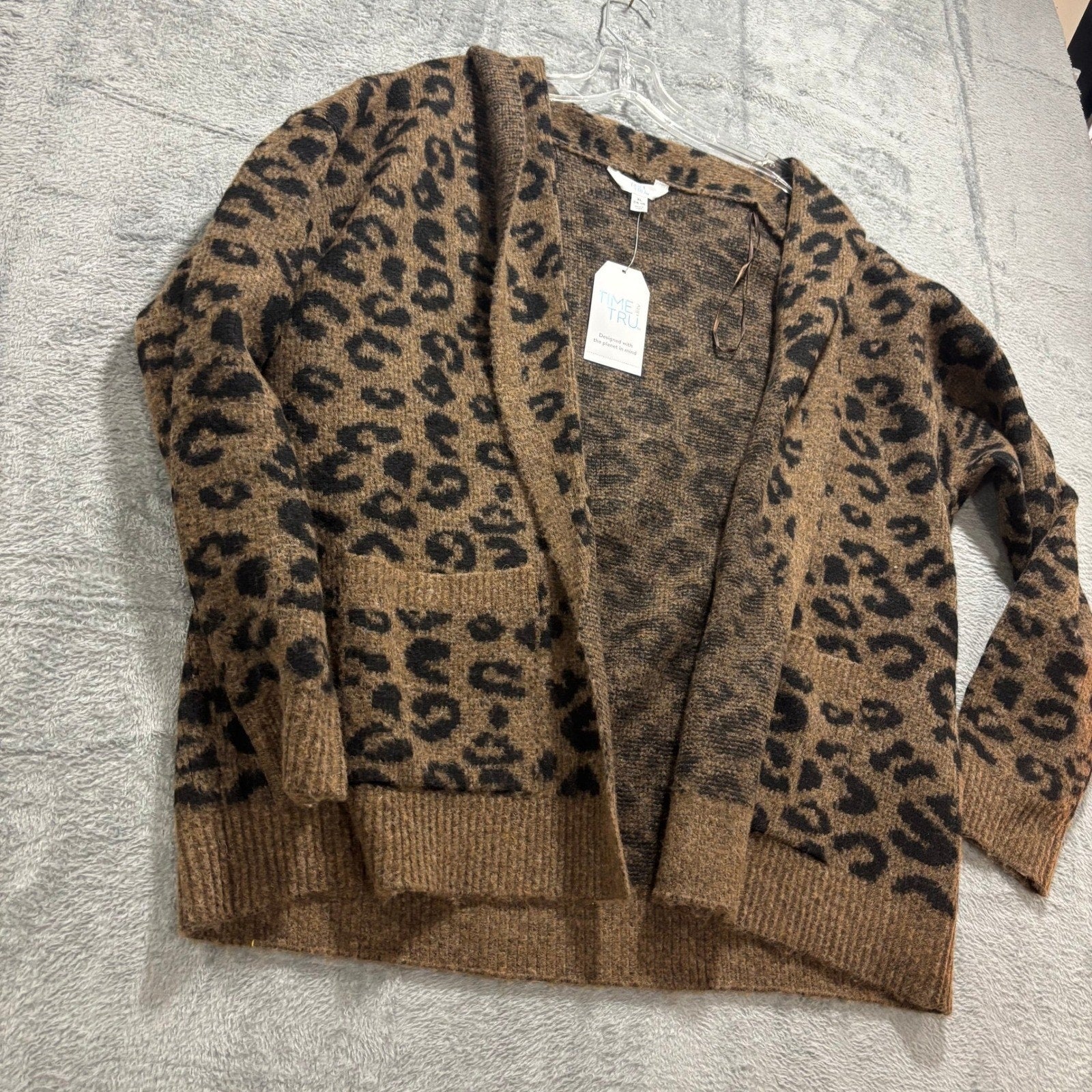 Time and Tru Womens XL Brown Leopard Fuzzy Knit Cardigan Sweater Boho Animal