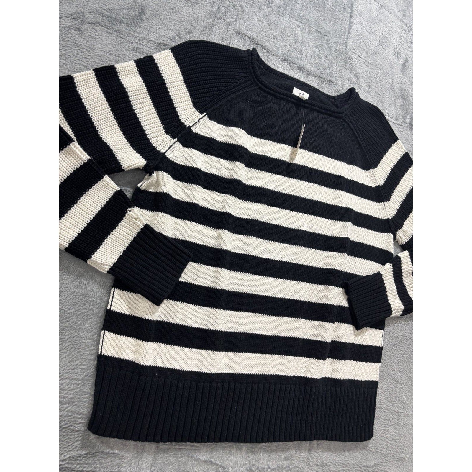 Aerie Womens S Black White Striped Knit Crewneck Sweater Casual Cozy Nautical