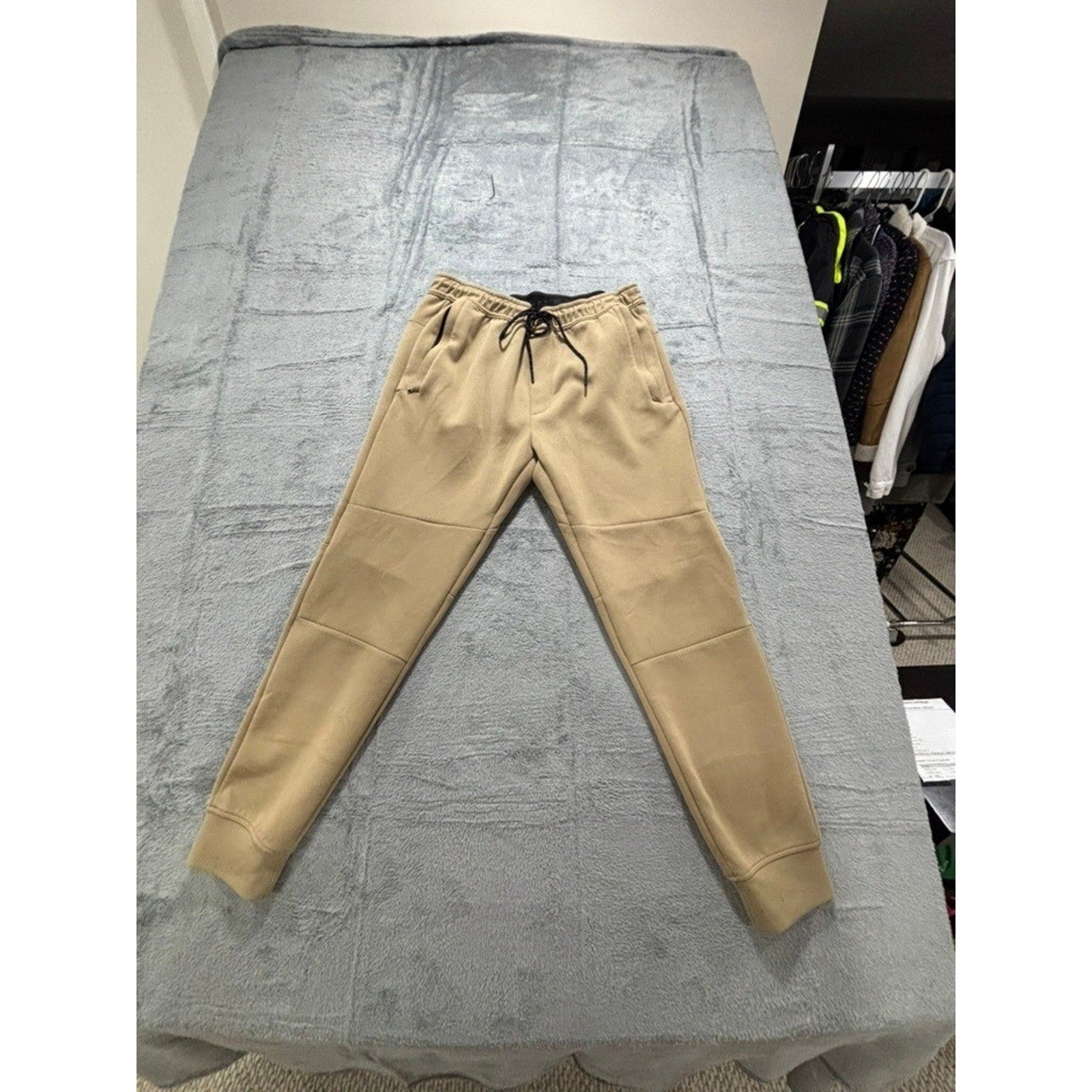 American Eagle M Tan Jogger Pants Athleisure Casual Mens