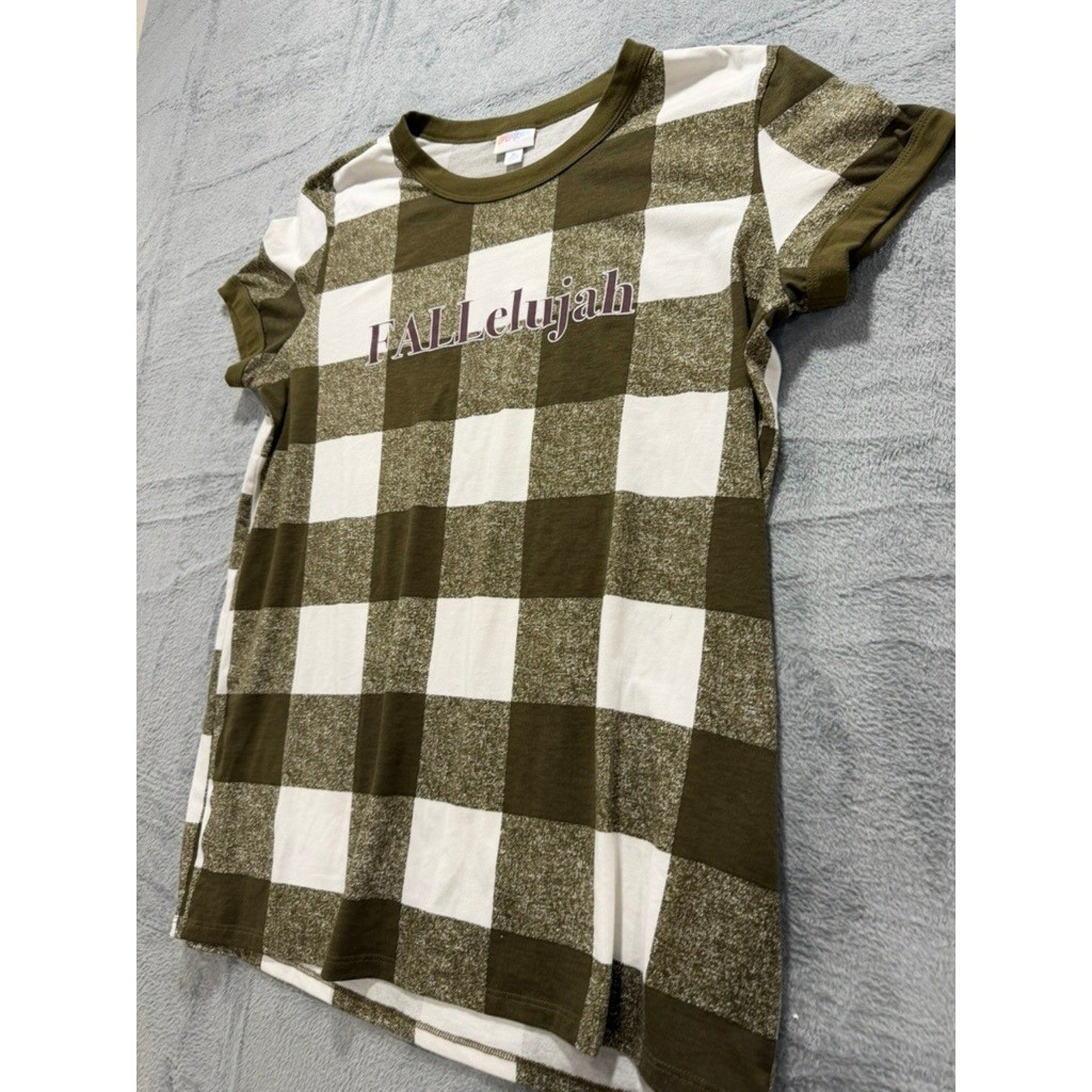 LuLaRoe XL Womens FALLelujah Graphic Tee Olive Green Buffalo Plaid Cozy Fall