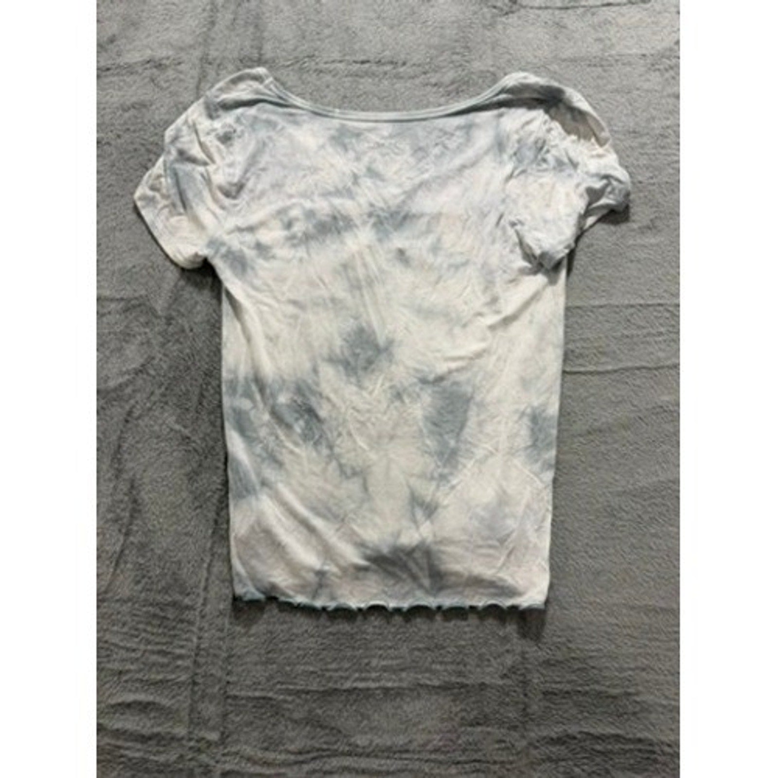 American Eagle Soft & Sexy Tie Dye Ruched V-Neck Lettuce Edge Baby Tee Blue S