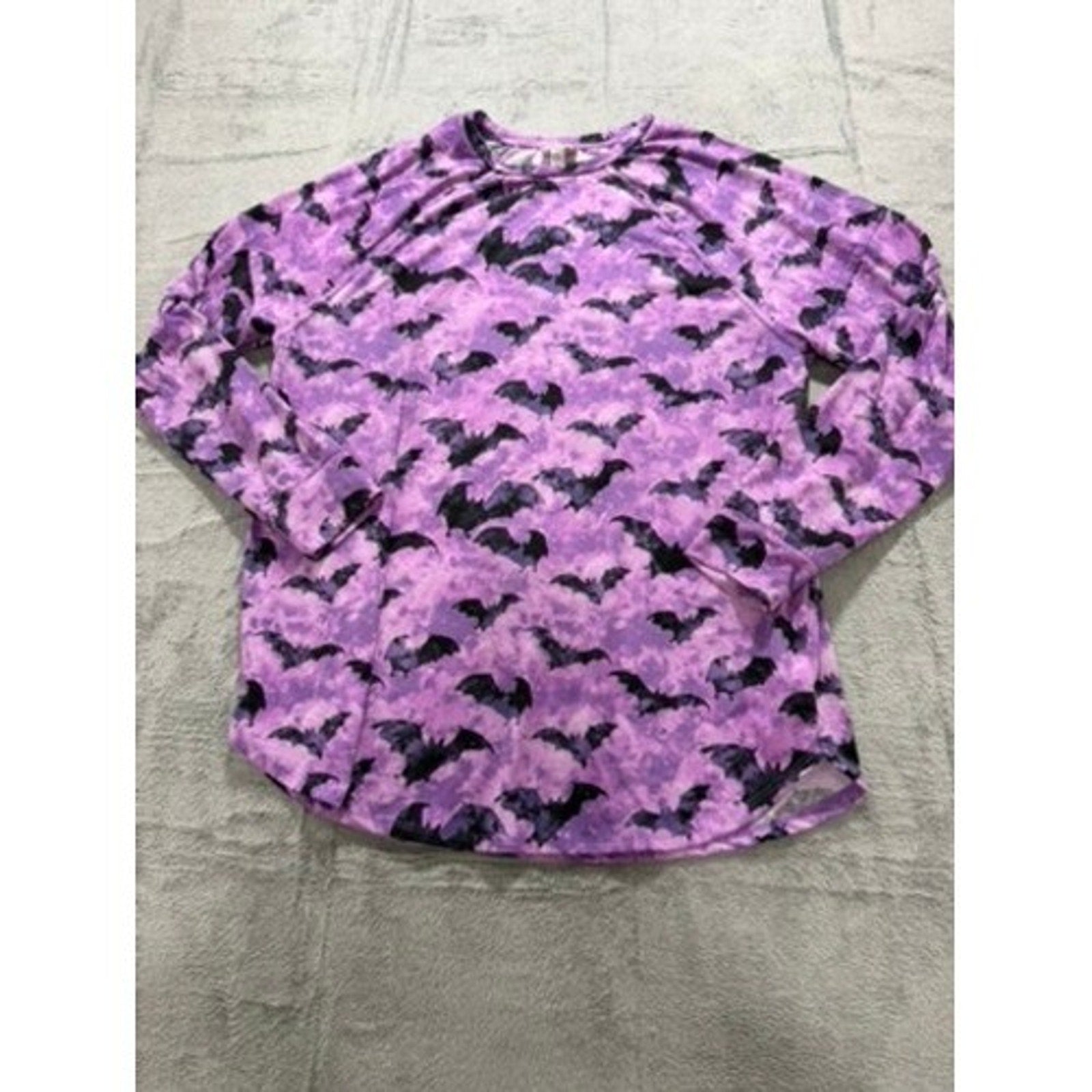 LuLaRoe Womens Purple Tie Dye Black Bat Long Sleeve Raglan Top XL Halloween Goth