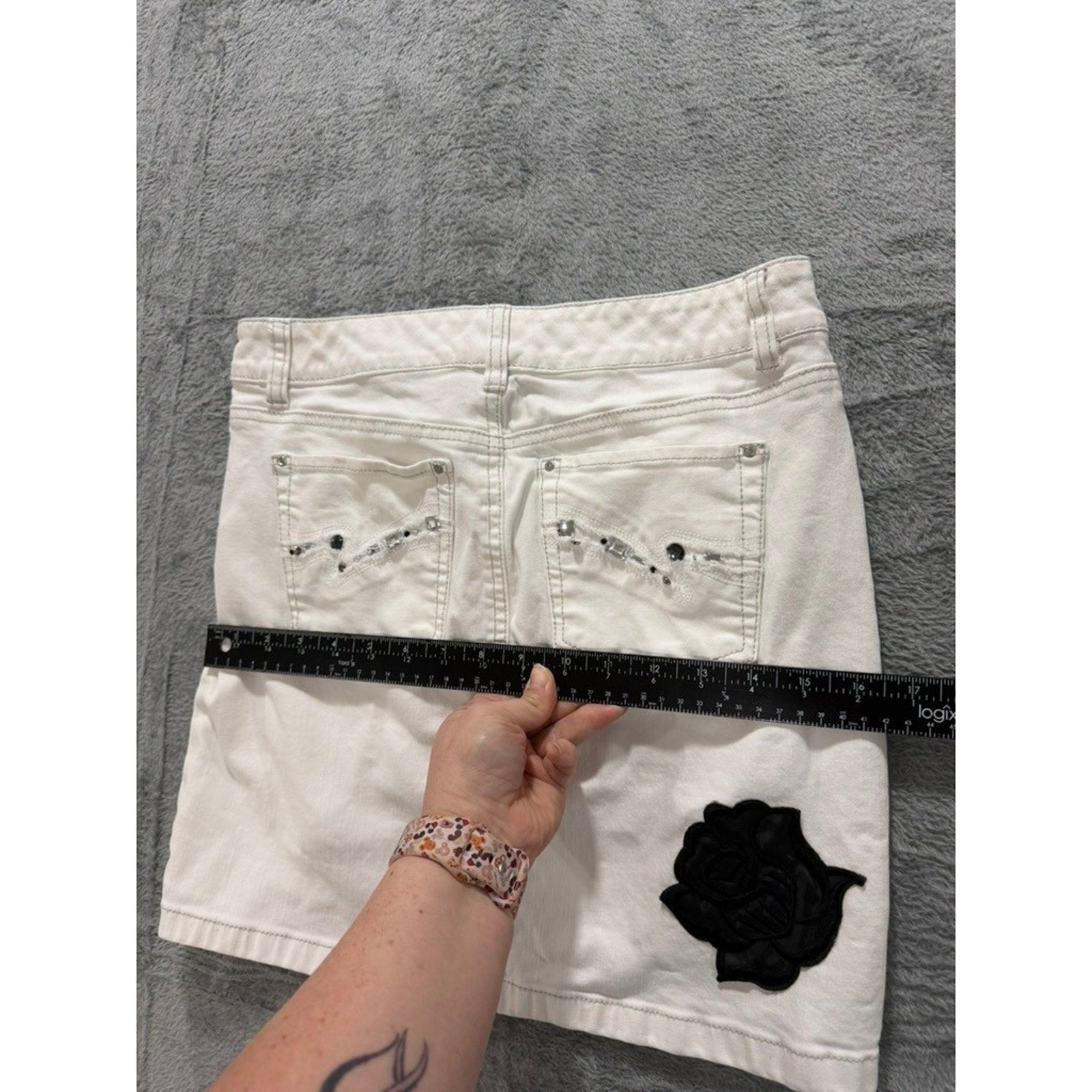 White House Black Market Denim Mini Skirt Women Size 2 White Floral Stretch