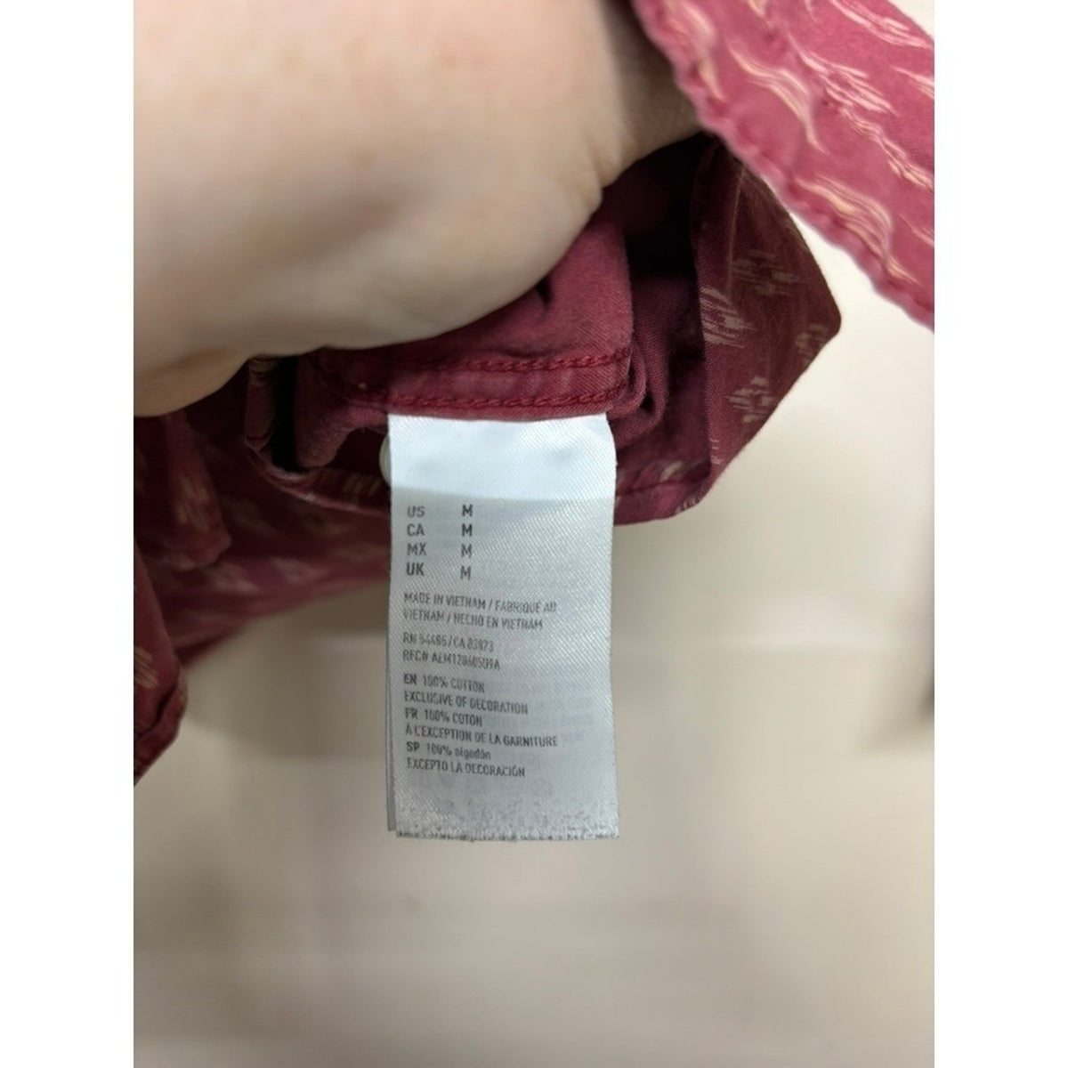 American Eagle Seriously Soft Classic Fit Button Up Shirt Men's Medium Pattern