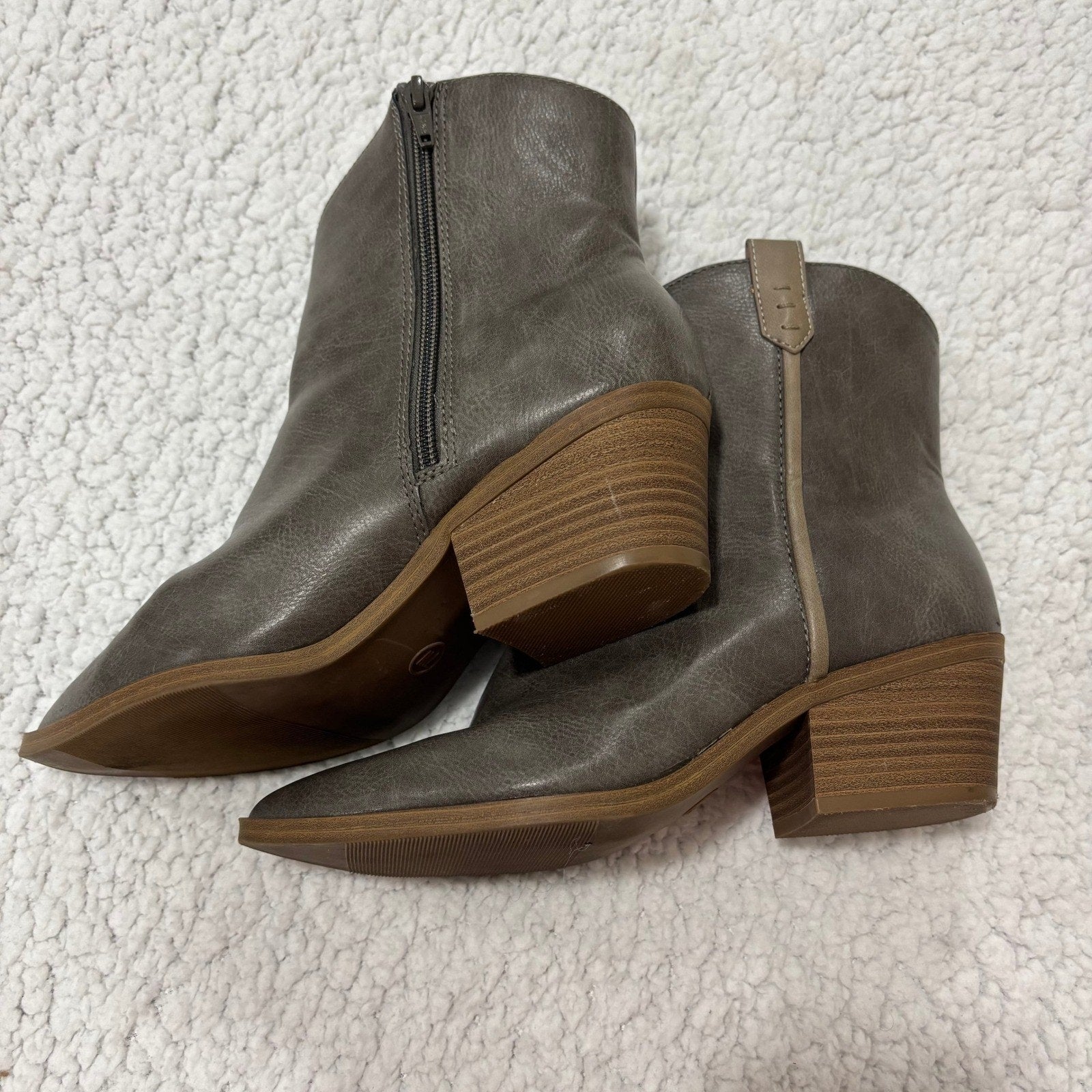 Universal Thread Womens 7 W Gray Western Ankle Booties Block Heel Boho Cowgirl
