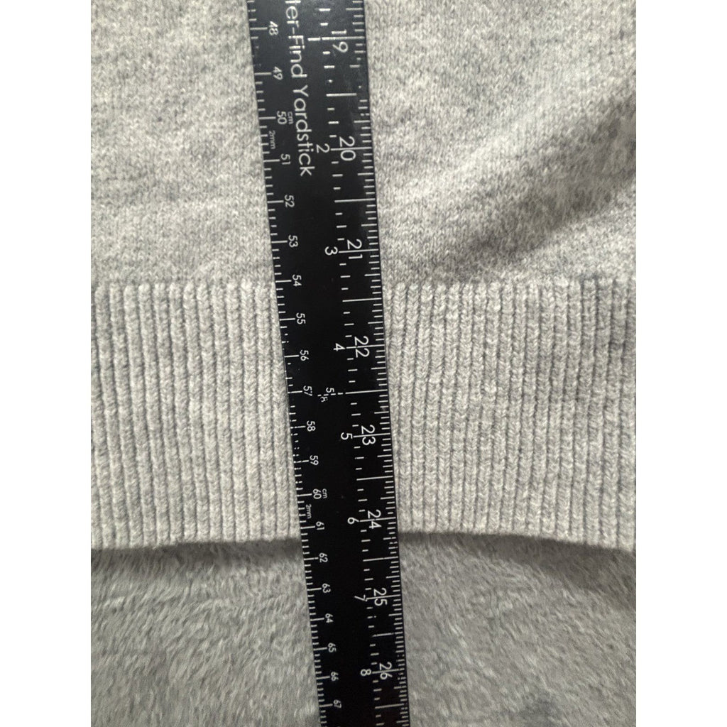 Old Navy L Womens Gray V-Neck SoSoft Sweater NWT Cozy Casual Soft Knit Pullover