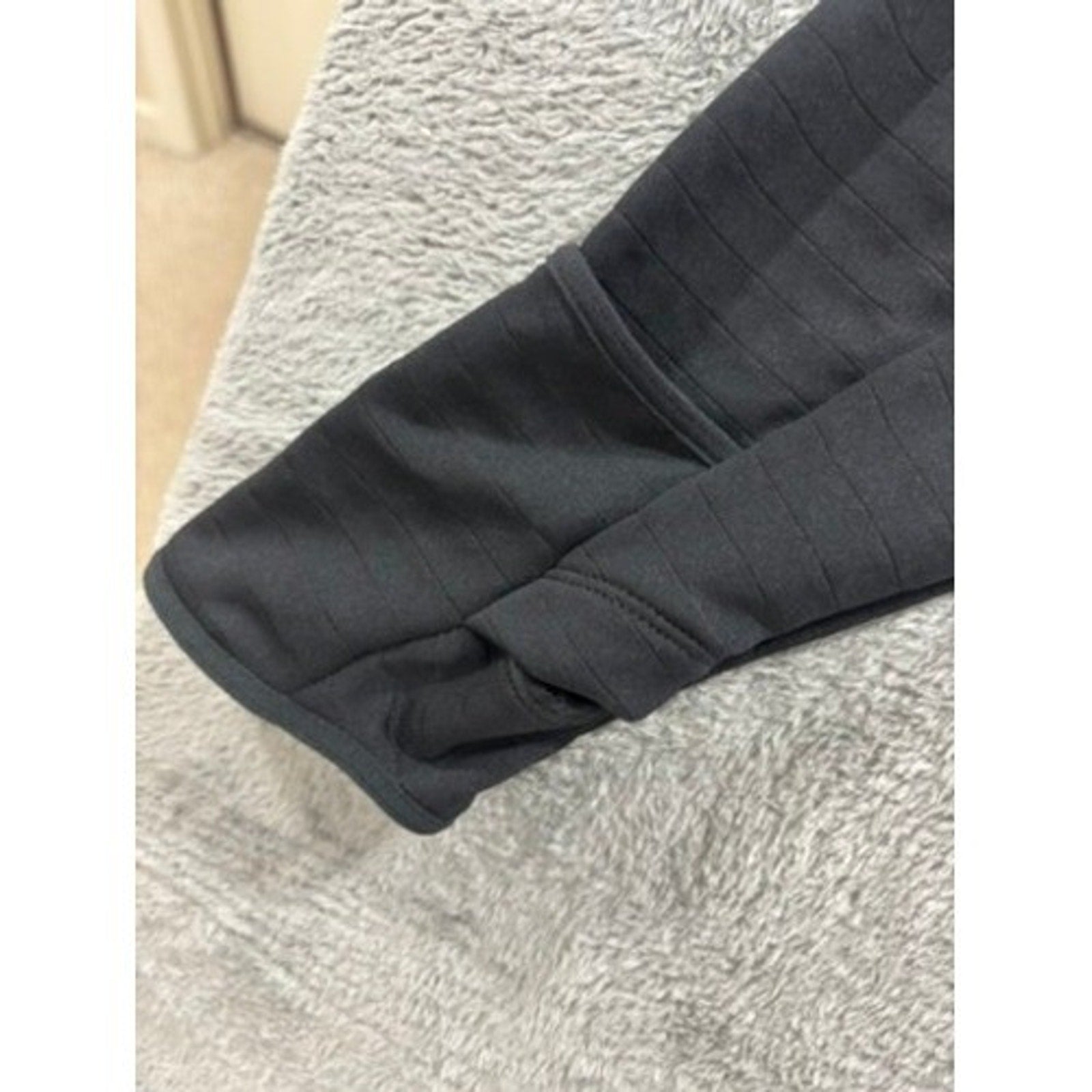 Nike S Gray Black Womens Running Division Therma-FIT Pullover Athleisure Casual