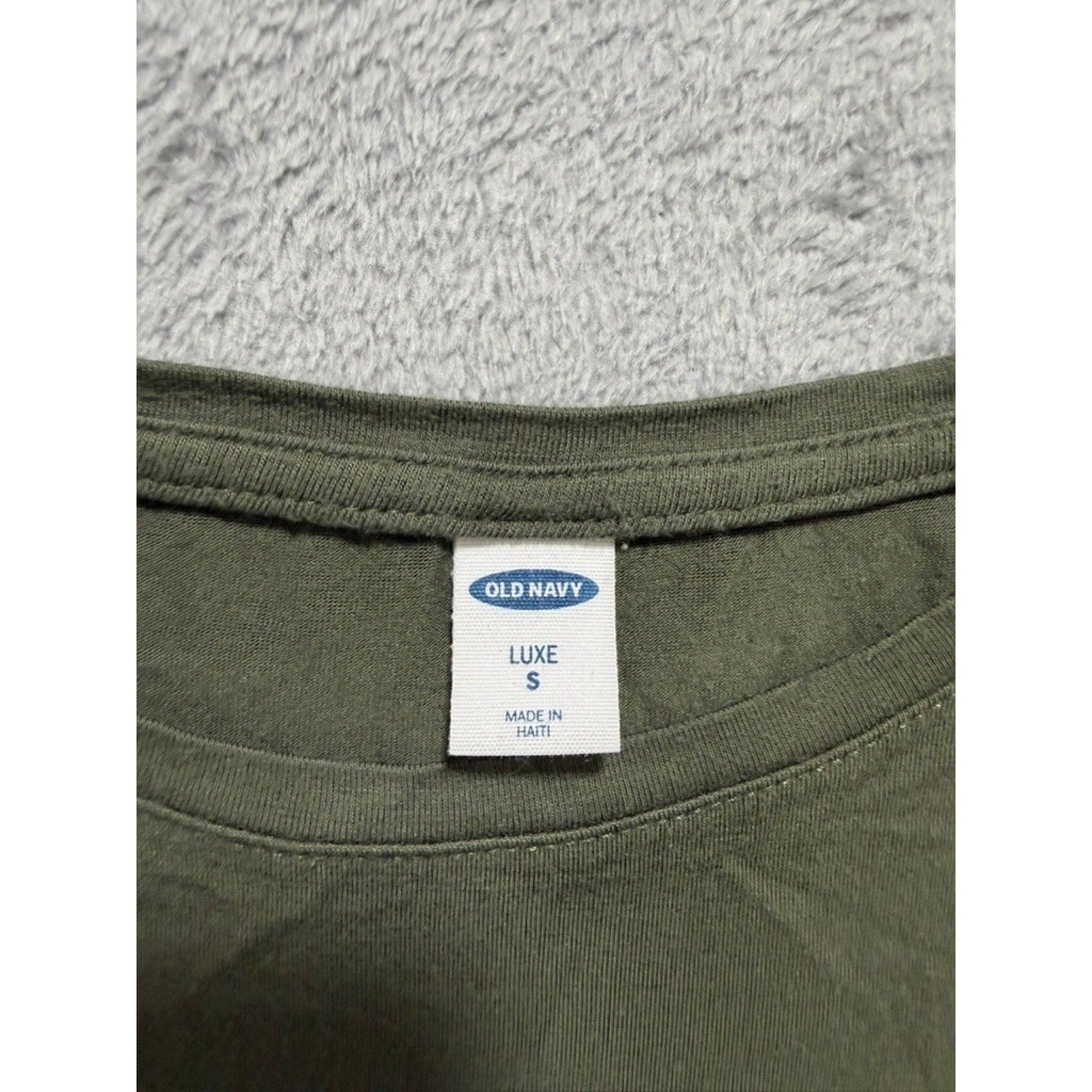 Old Navy Luxe Women Short Sleeve Crew Neck T-Shirt Olive Green Curved Hem Small